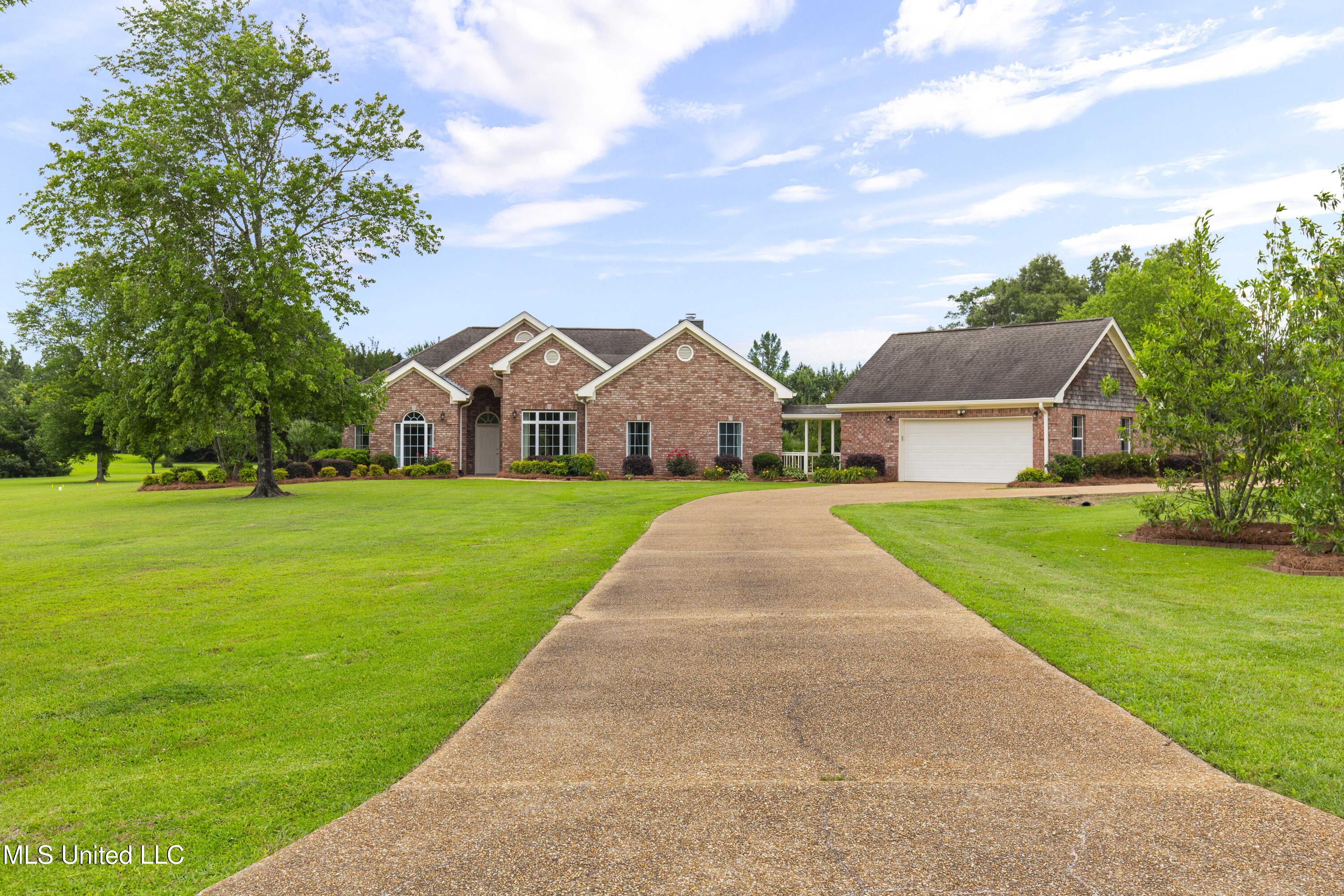 123 Munich Dr, Madison, Mississippi image 1