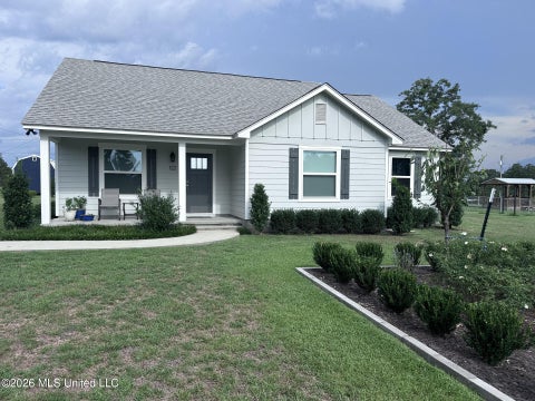 Homes For Sale - 122 Green Road<br/> Lucedale, MS 39452