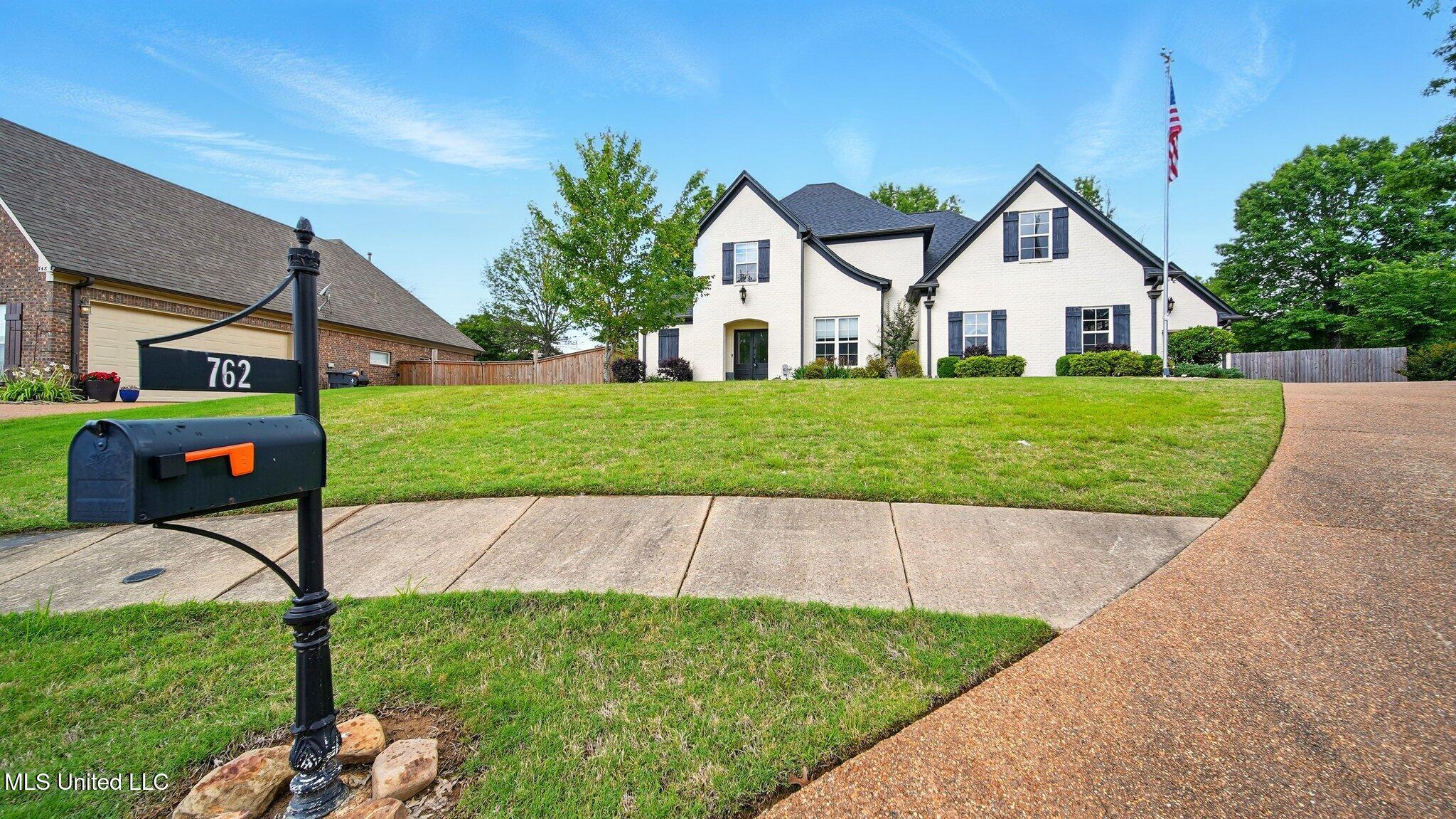 762 Madison Circle, Hernando, Mississippi image 2