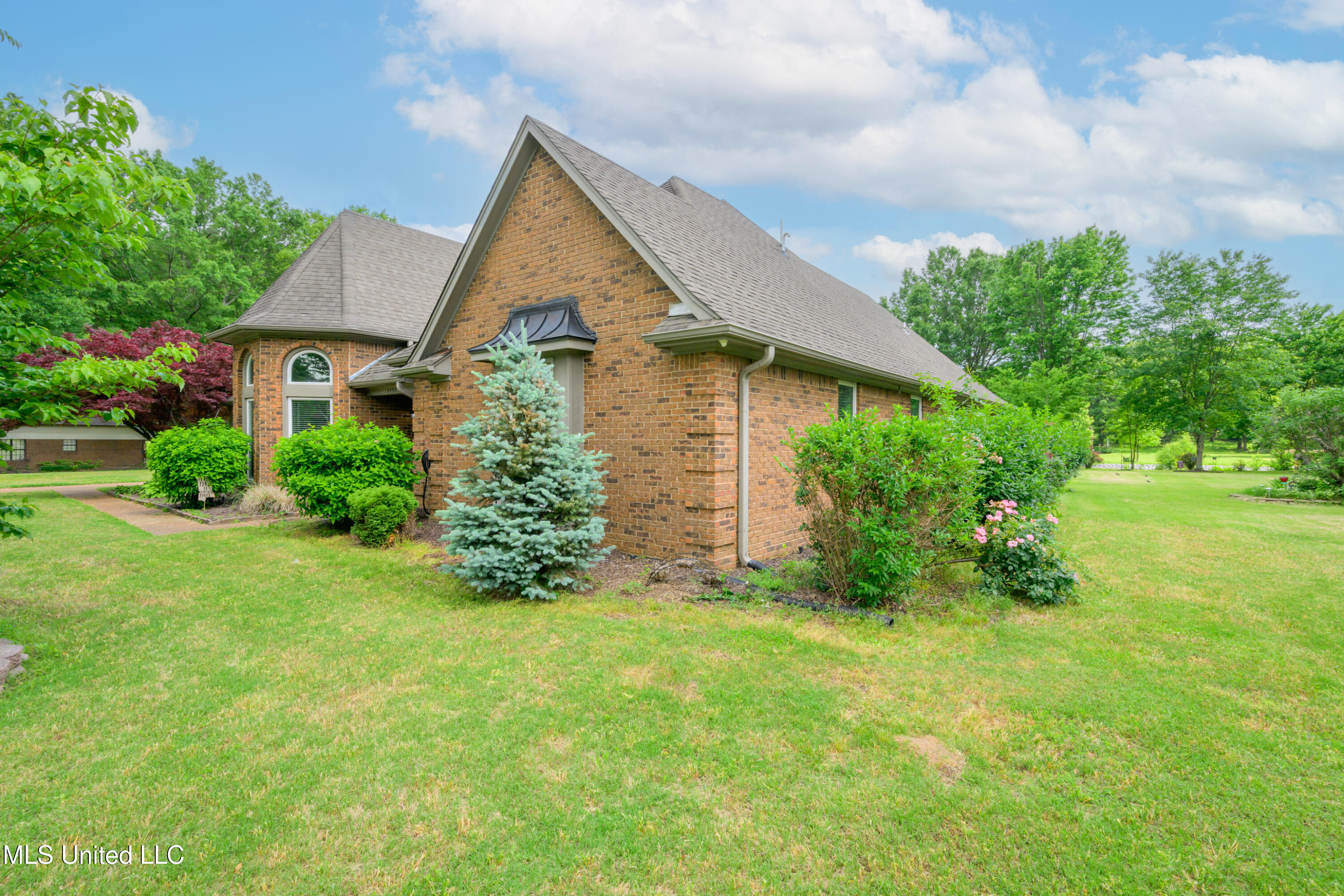 8450 Deer Creek Circle, Olive Branch, Mississippi image 40