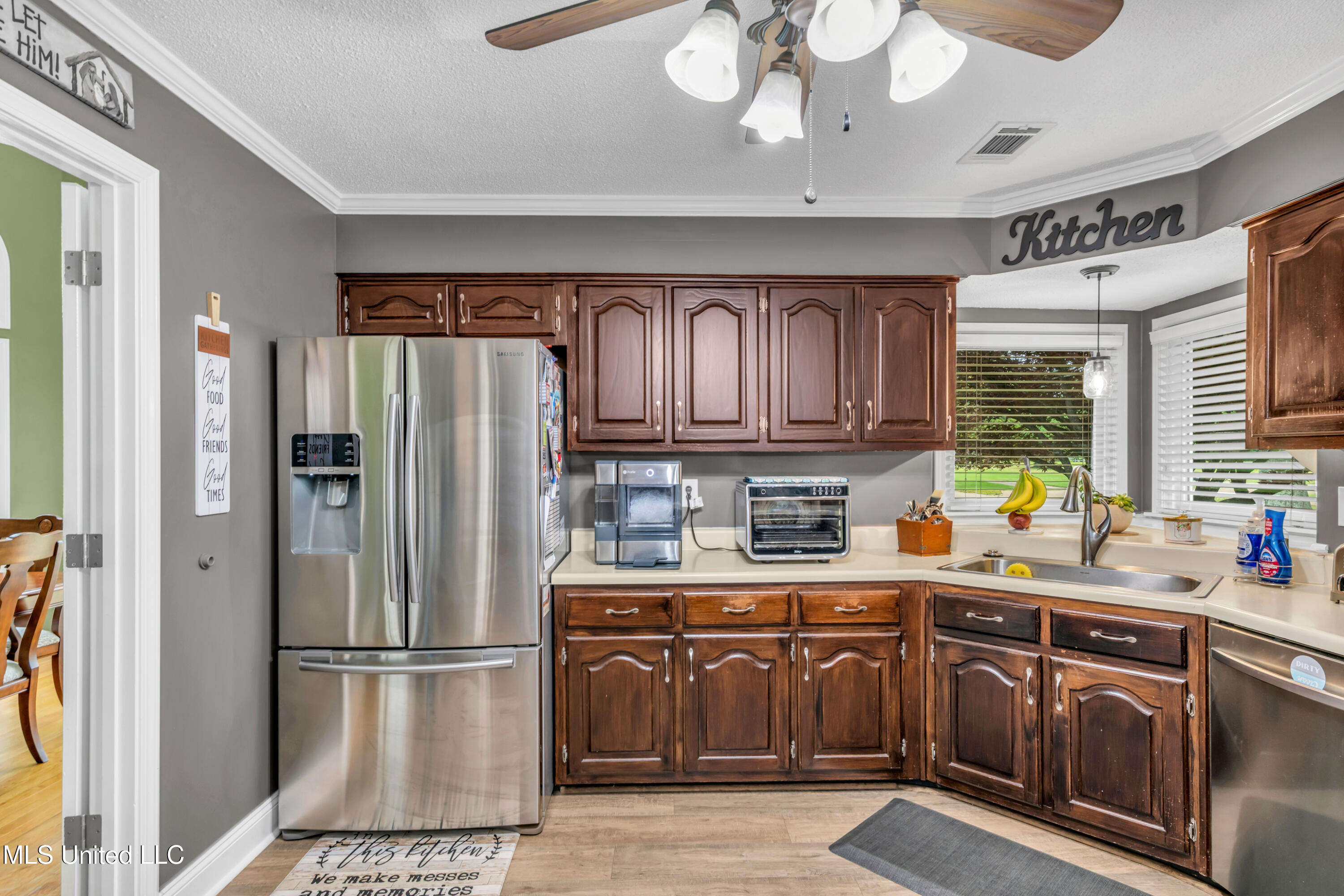 8450 Deer Creek Circle, Olive Branch, Mississippi image 14