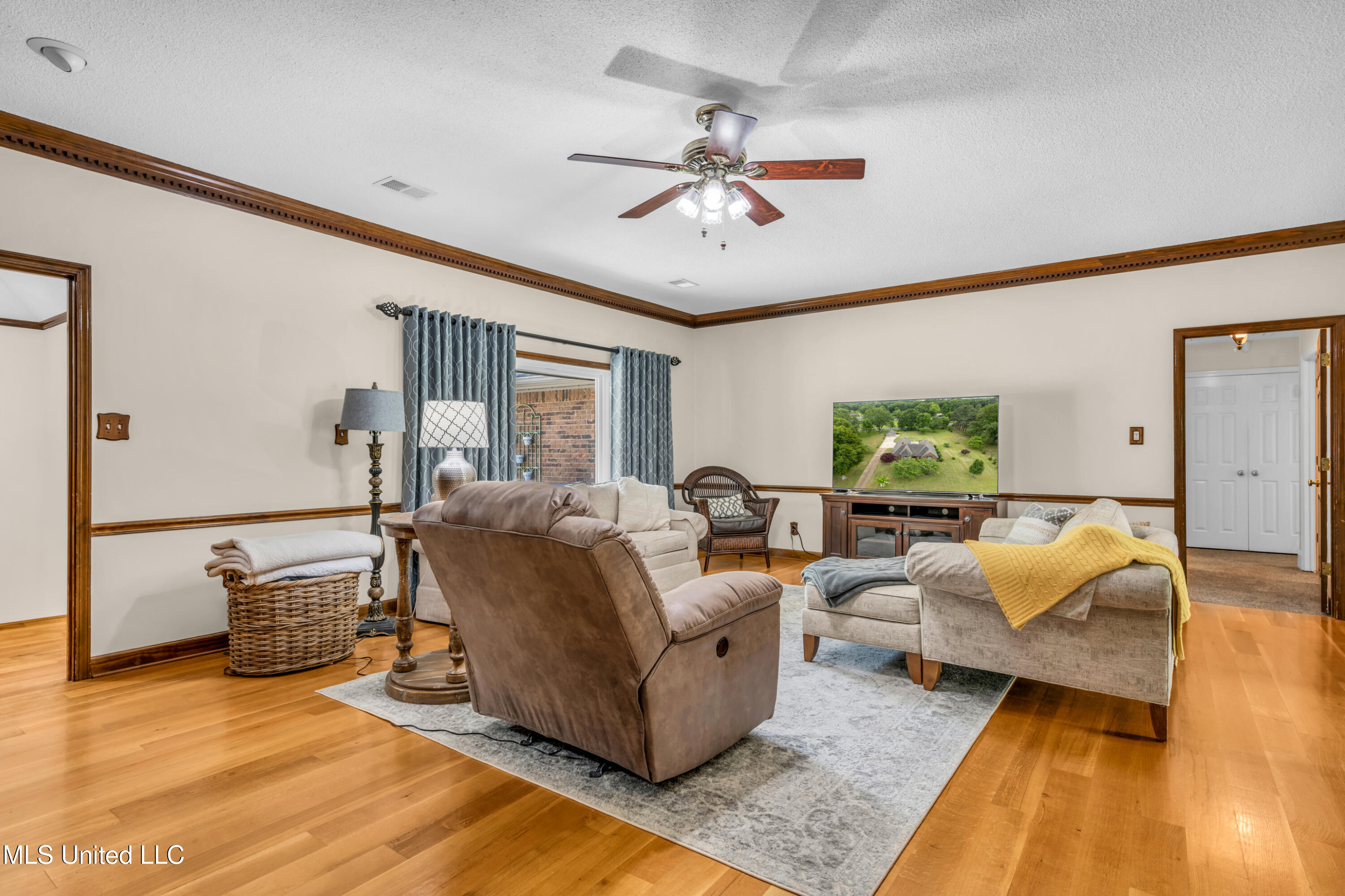8450 Deer Creek Circle, Olive Branch, Mississippi image 9