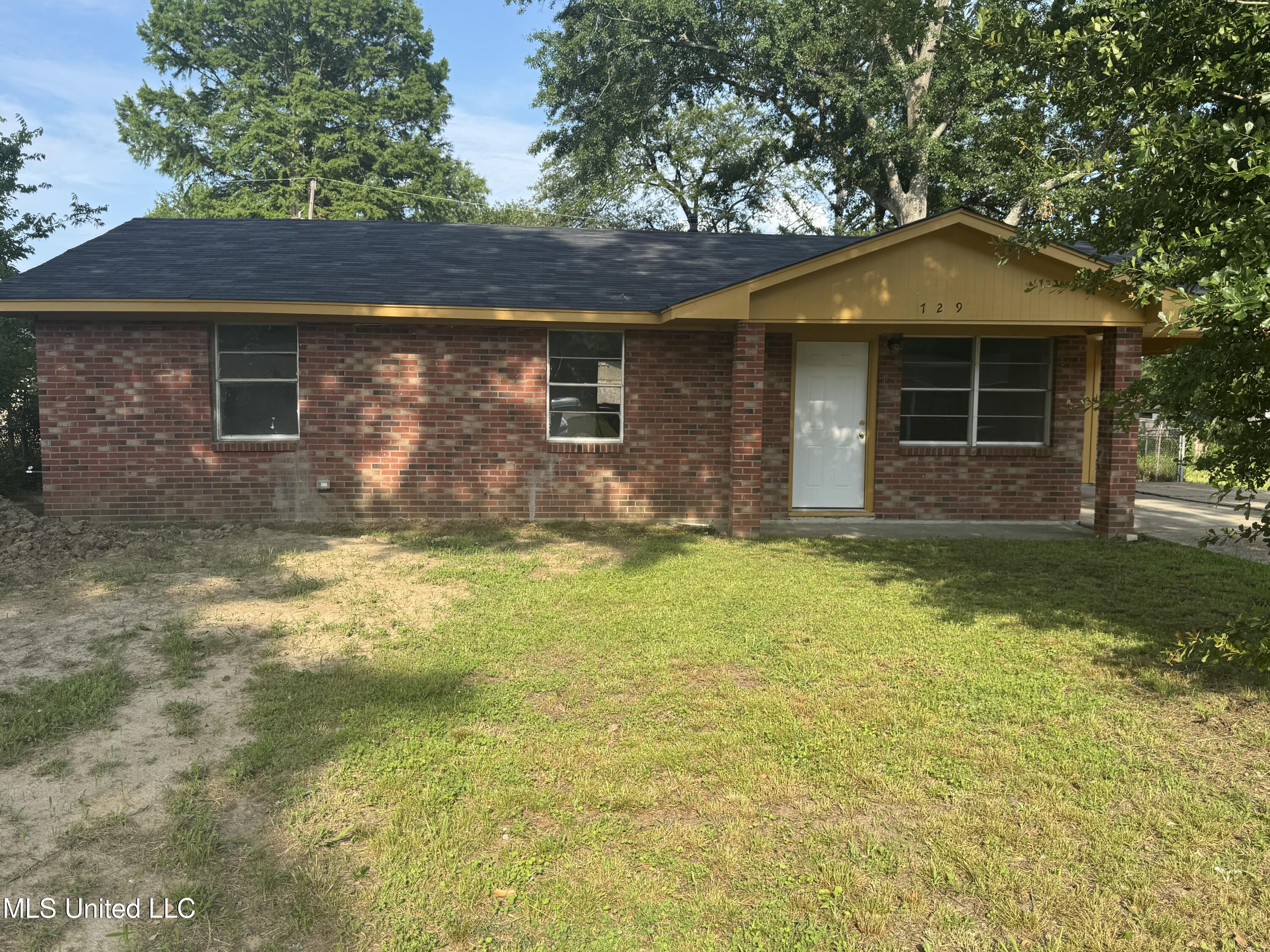 729 Kerry Street, Greenville, Mississippi image 1