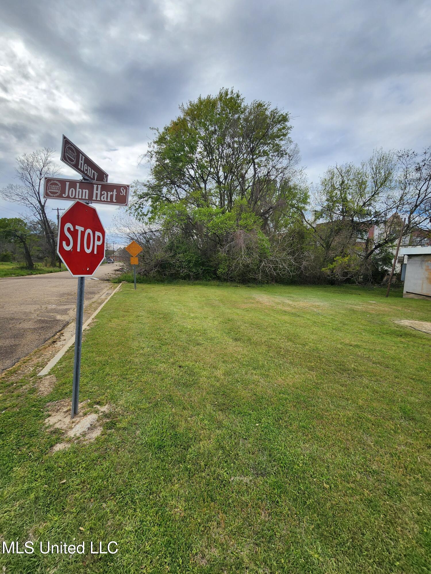 405 N John Hart Street, Jackson, Mississippi image 1