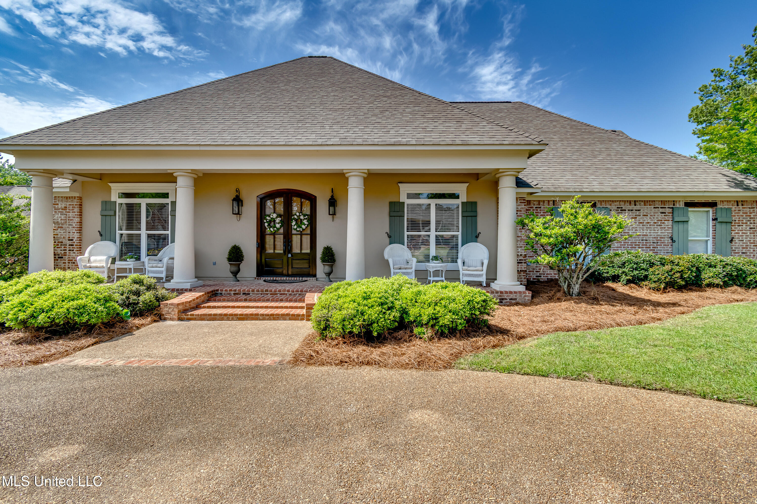 323 Eastridge Drive, Brandon, Mississippi image 1