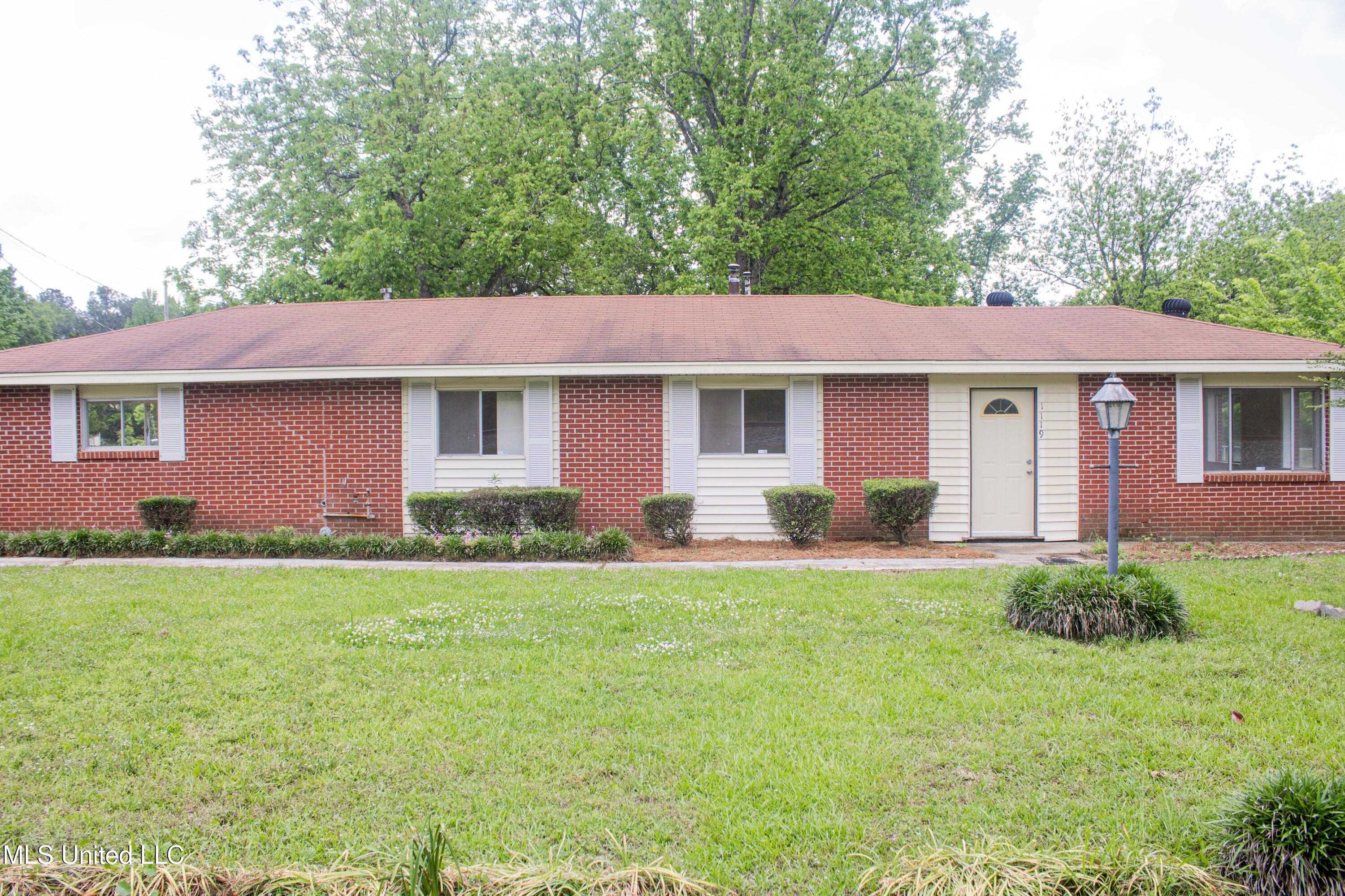 1119 St Augustine Drive, Pearl, Mississippi image 7