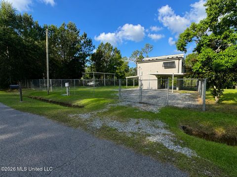 Homes For Sale - 10073 River Drive<br/> Bay Saint Louis, MS 39520