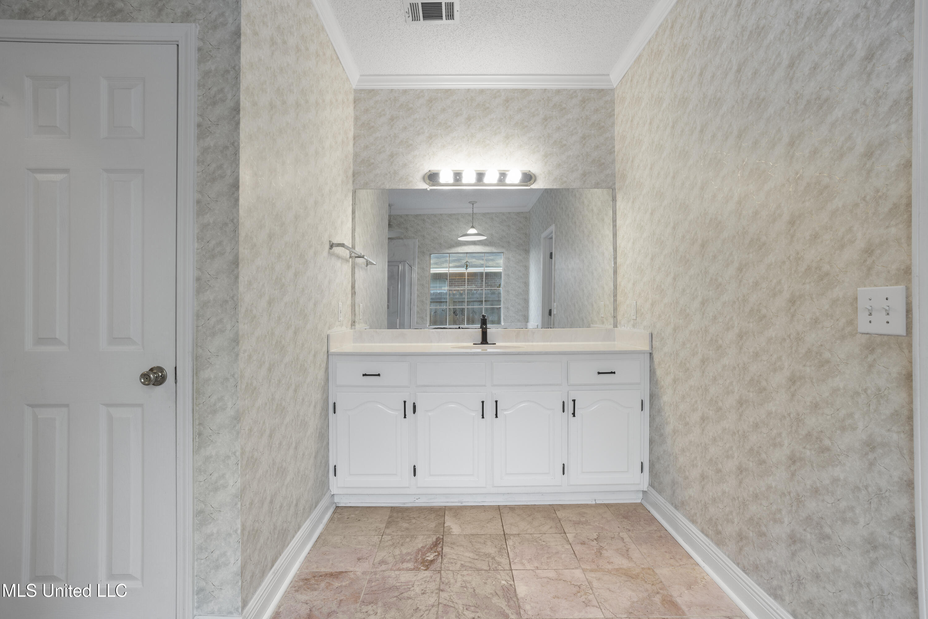 2309 Highland Drive, Gautier, Mississippi image 22