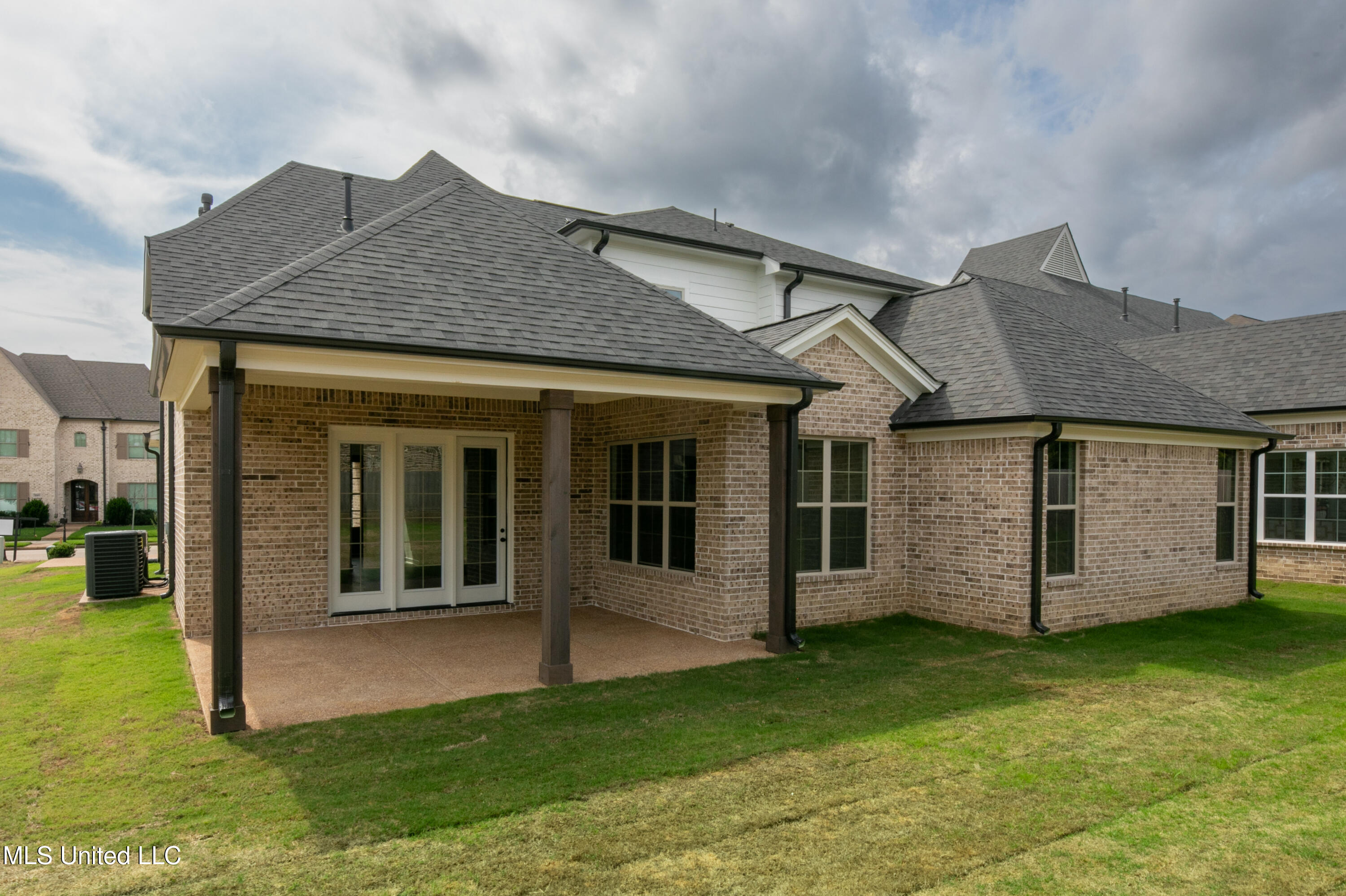 8042 Old Addison Drive, Olive Branch, Mississippi image 22