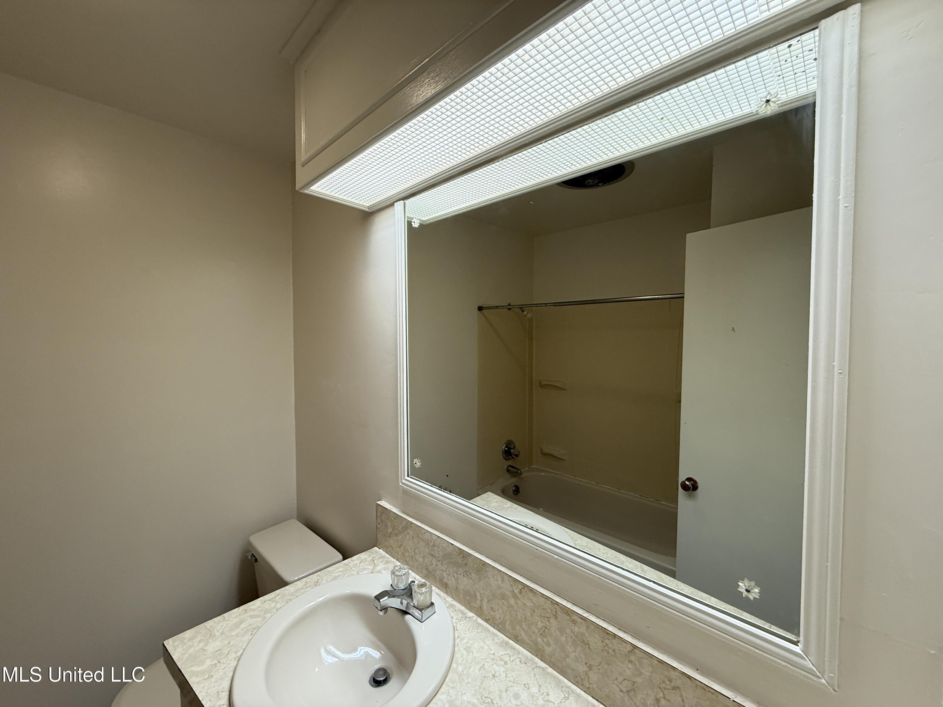 1632 Winchester Street, Jackson, Mississippi image 22