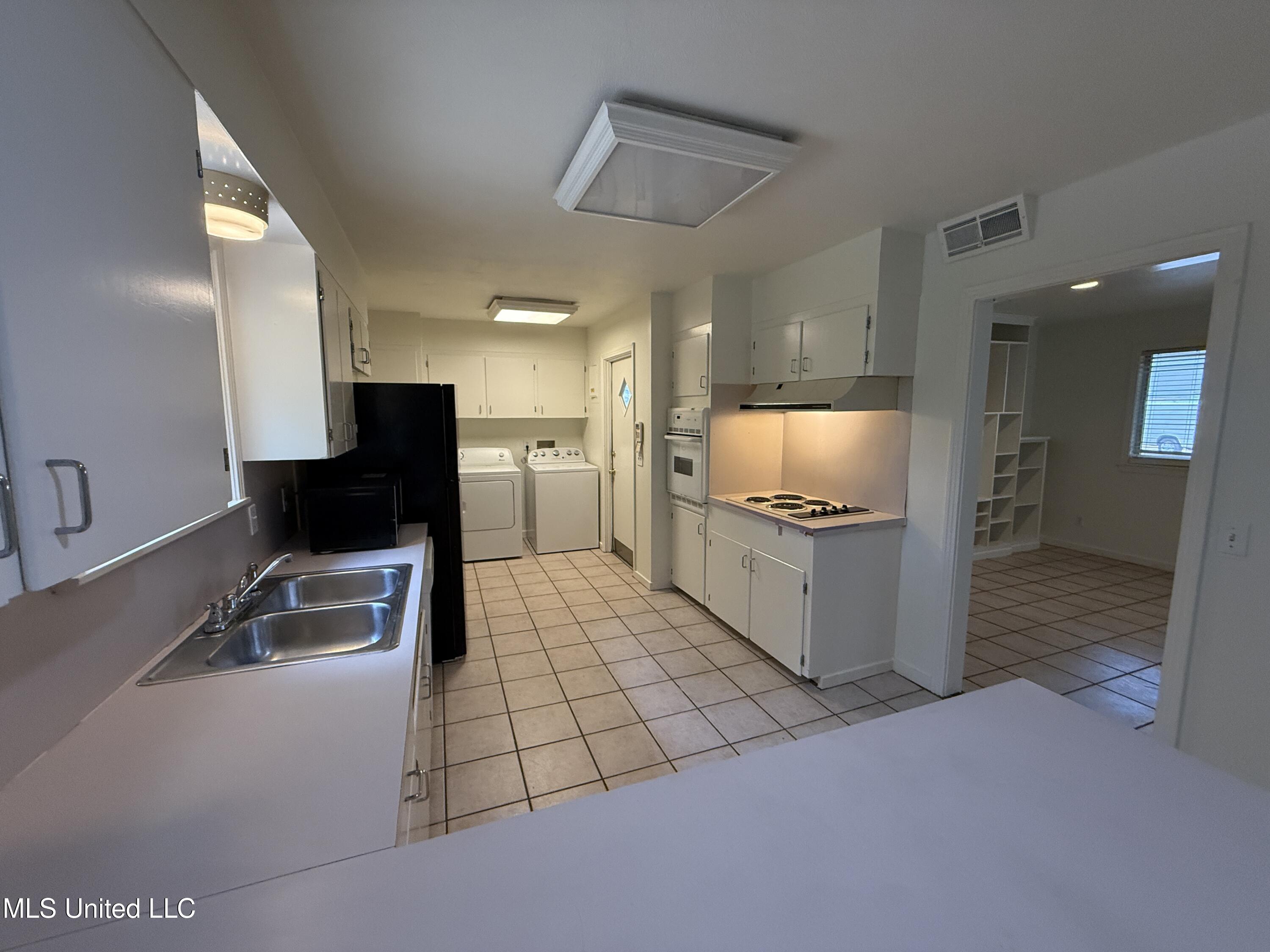 1632 Winchester Street, Jackson, Mississippi image 7