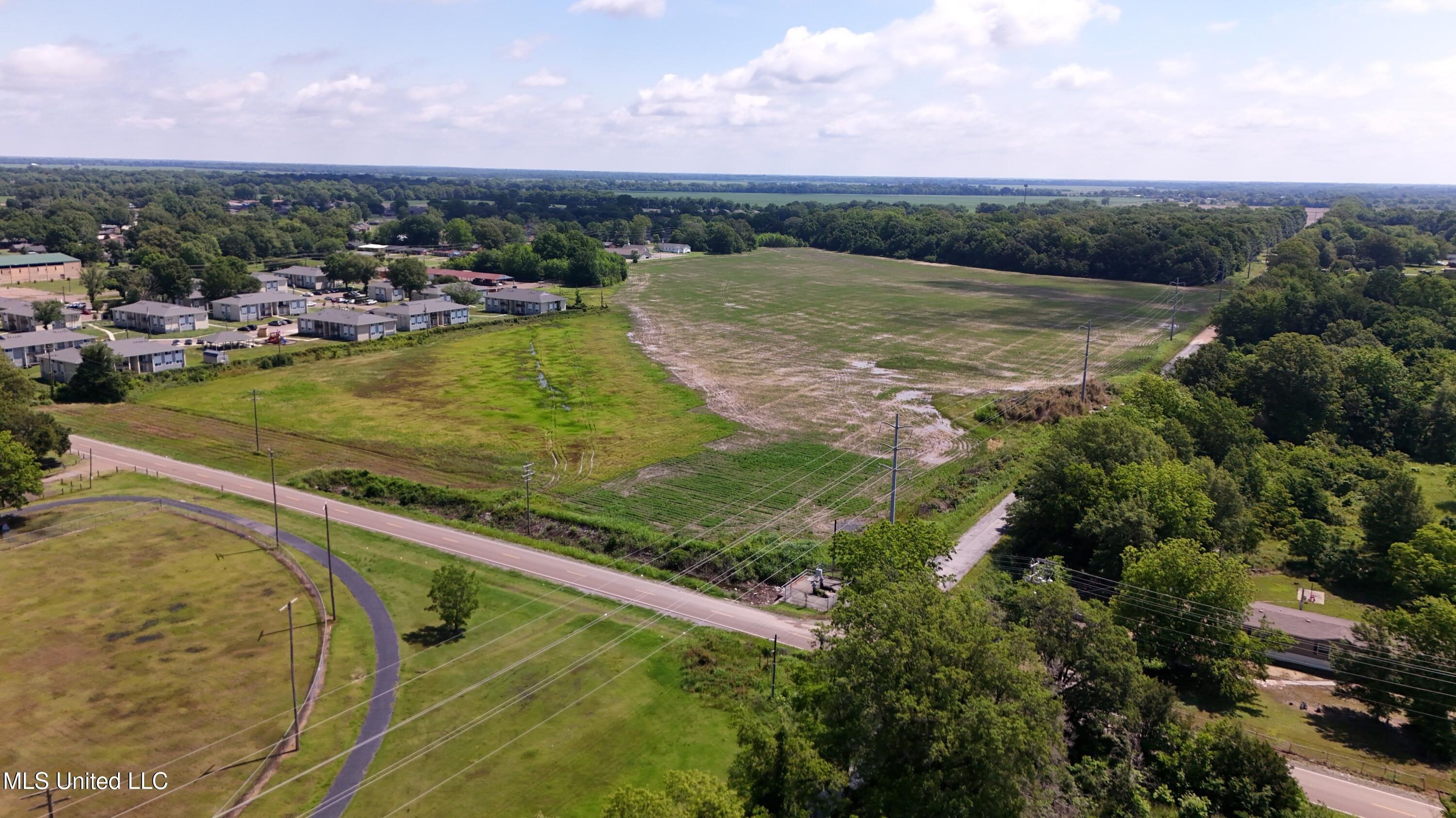 Pearman Road, Cleveland, Mississippi image 15