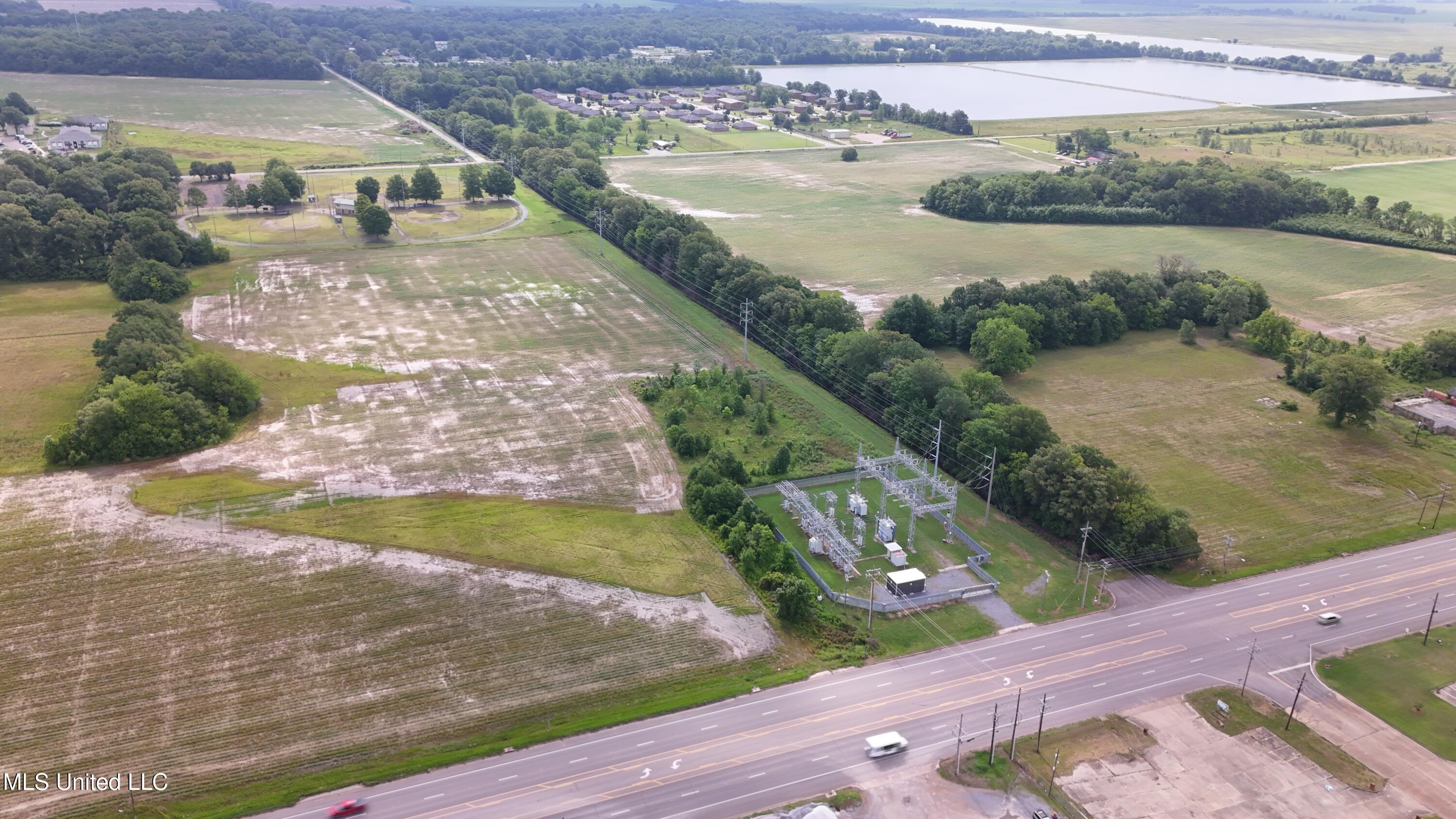 Pearman Road, Cleveland, Mississippi image 5