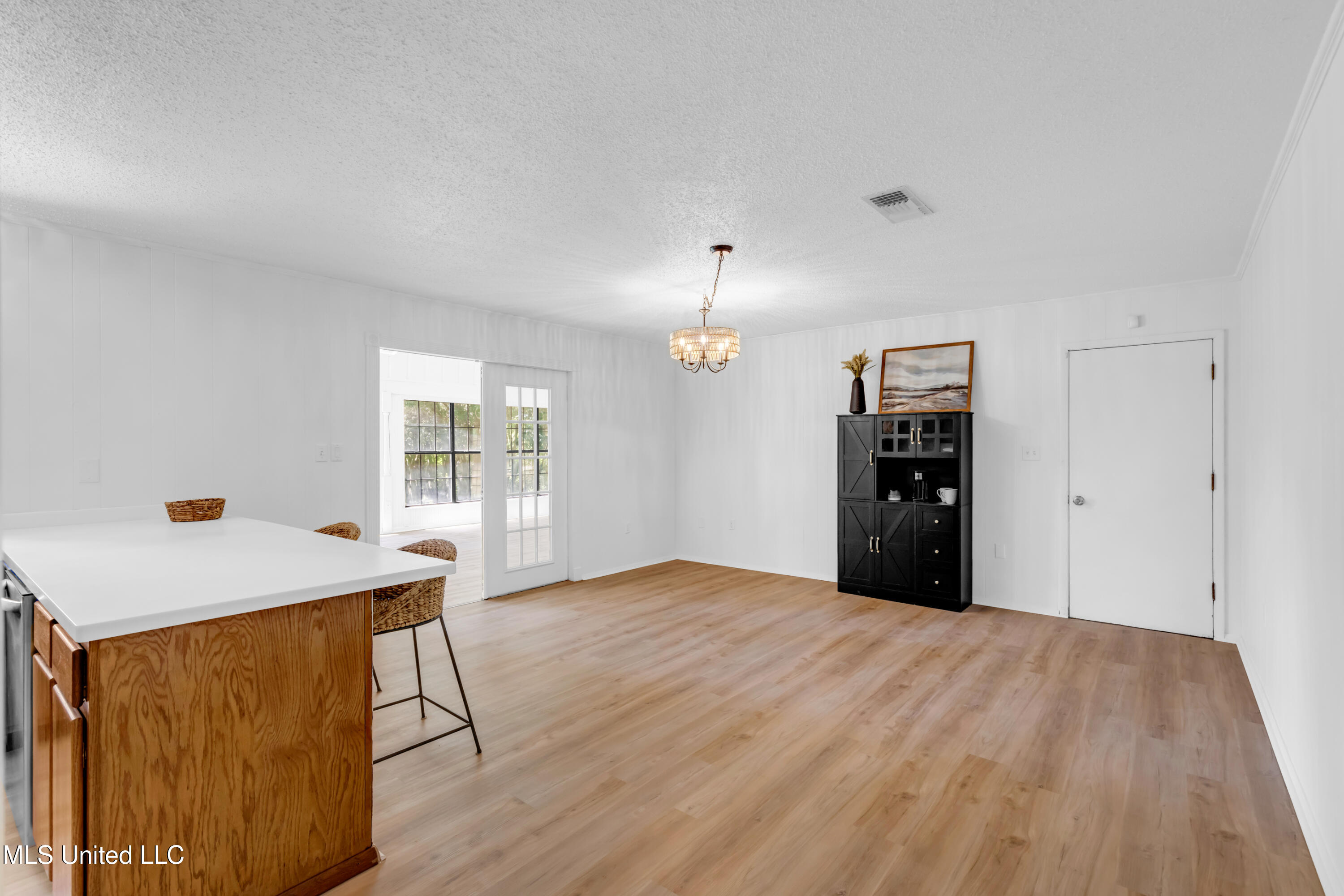 2414 Demaret Drive, Gulfport, Mississippi image 25