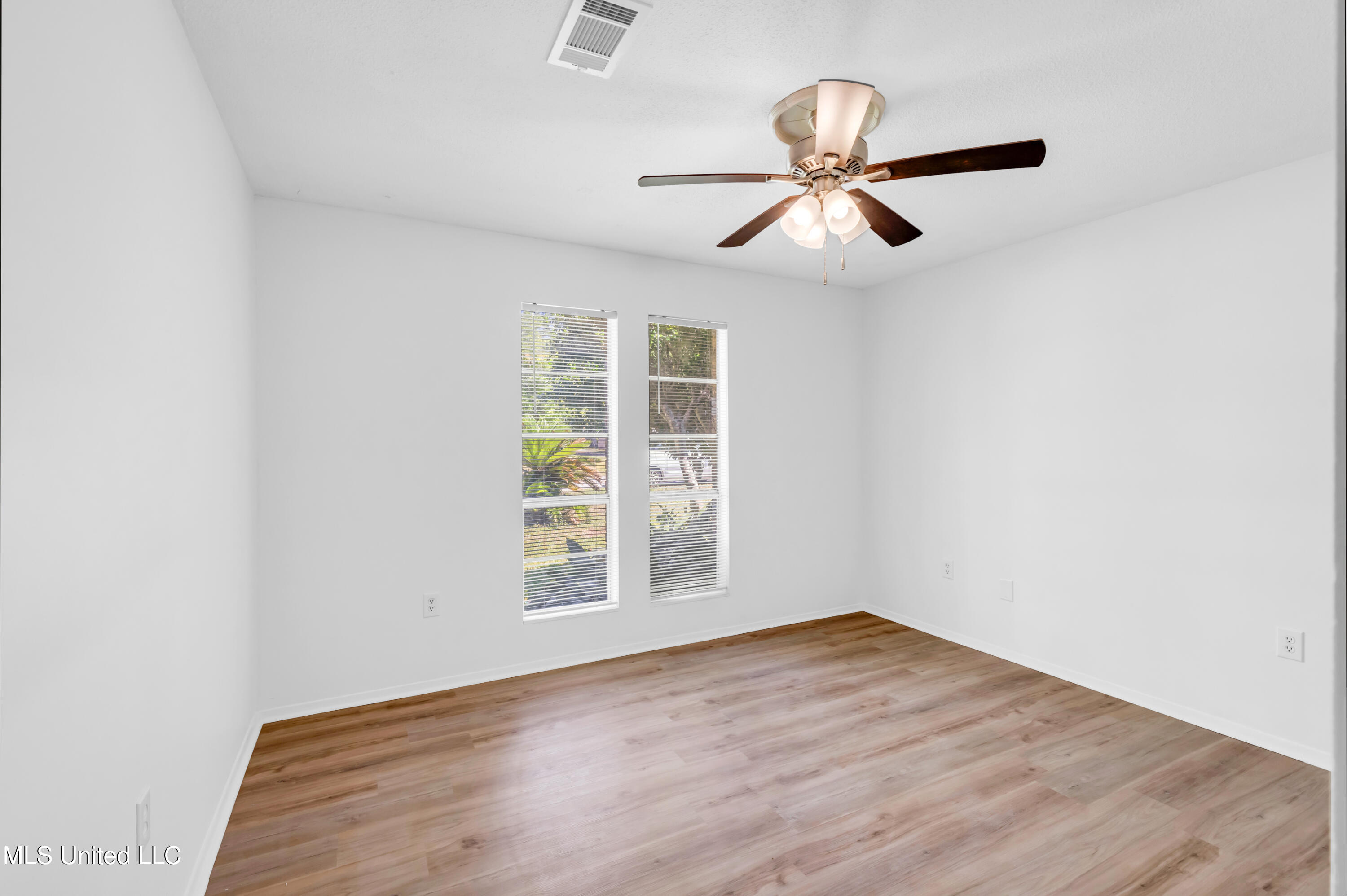 2414 Demaret Drive, Gulfport, Mississippi image 17