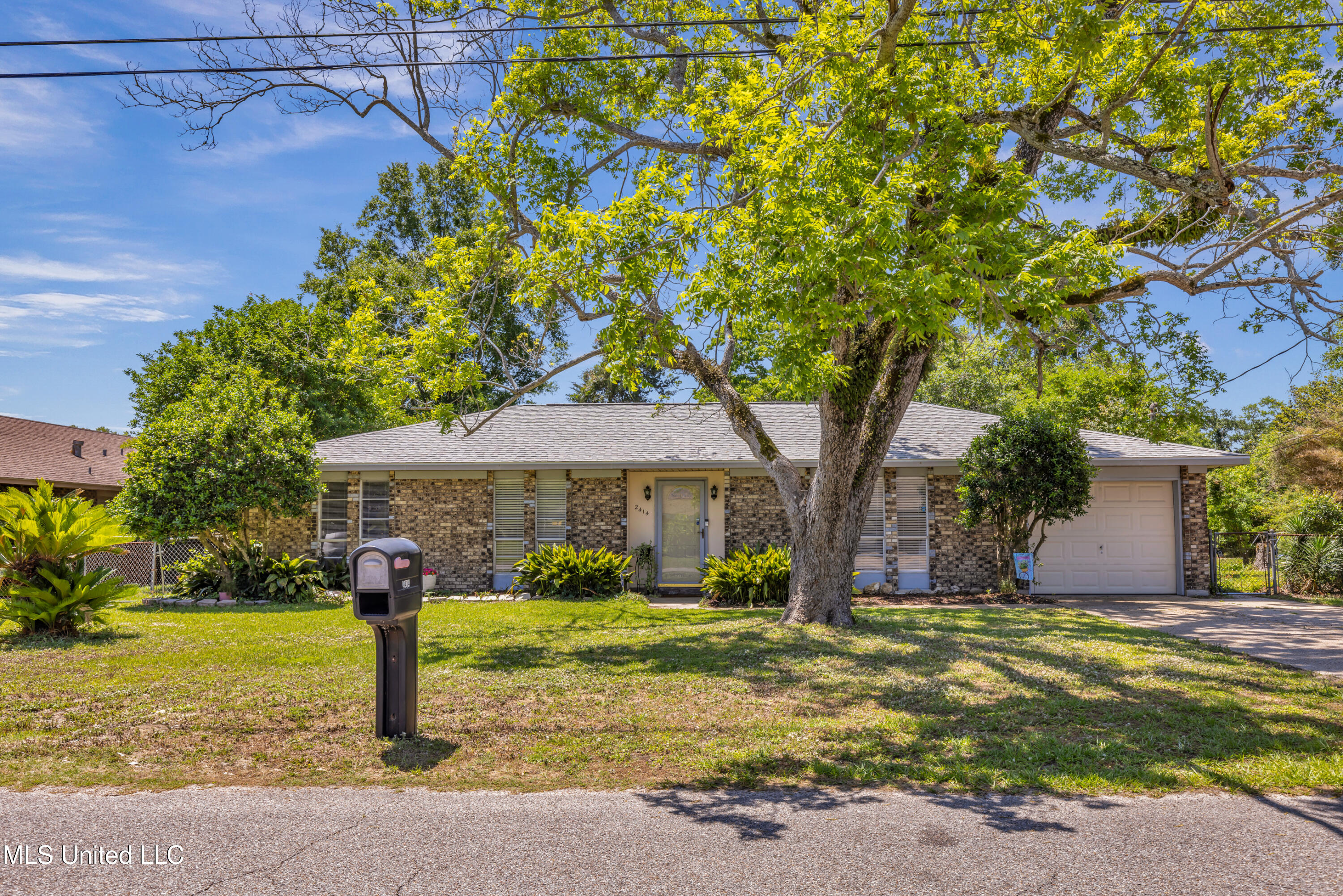 2414 Demaret Drive, Gulfport, Mississippi image 1