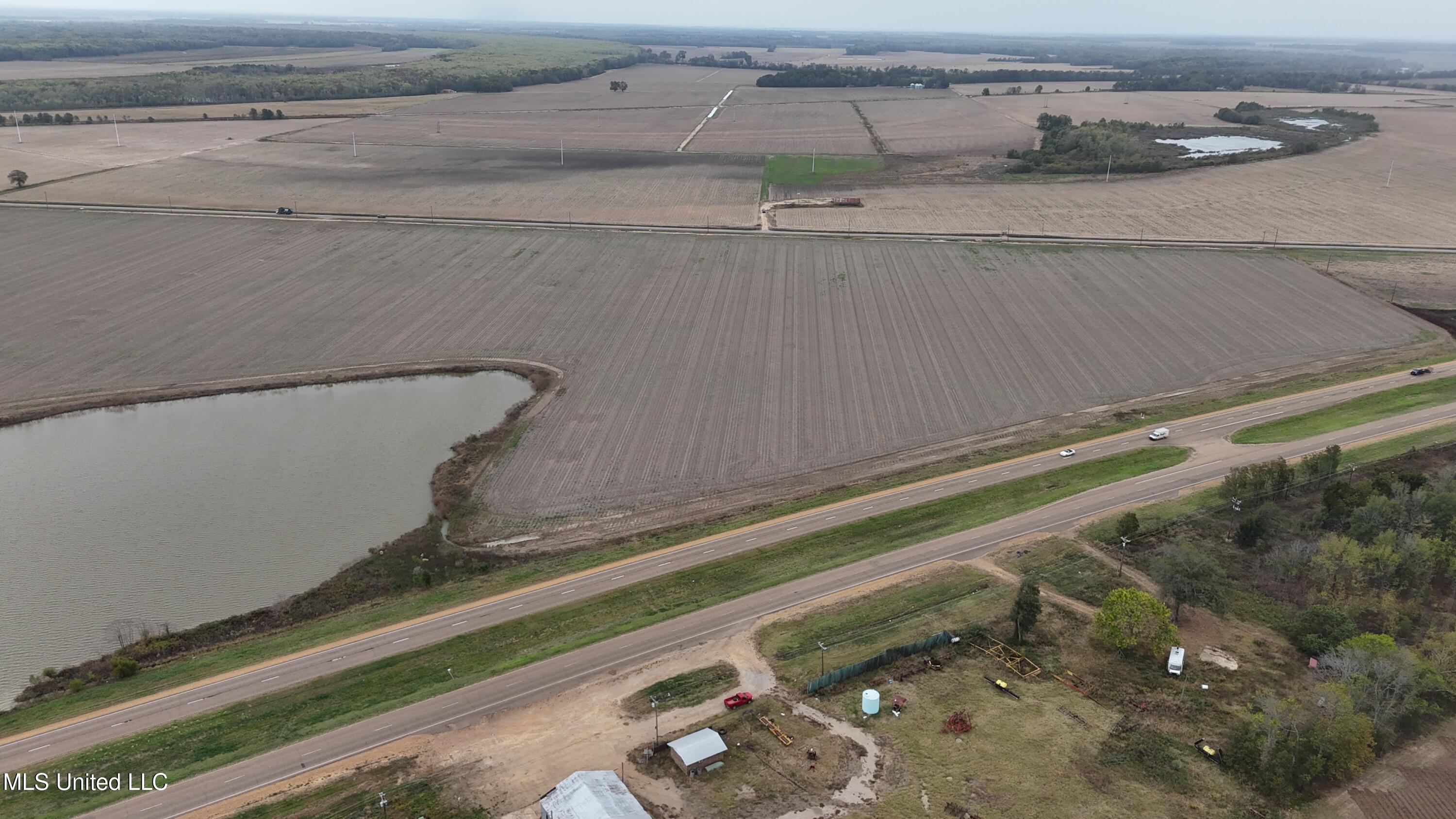 Highway 82, Itta Bena, Mississippi image 2