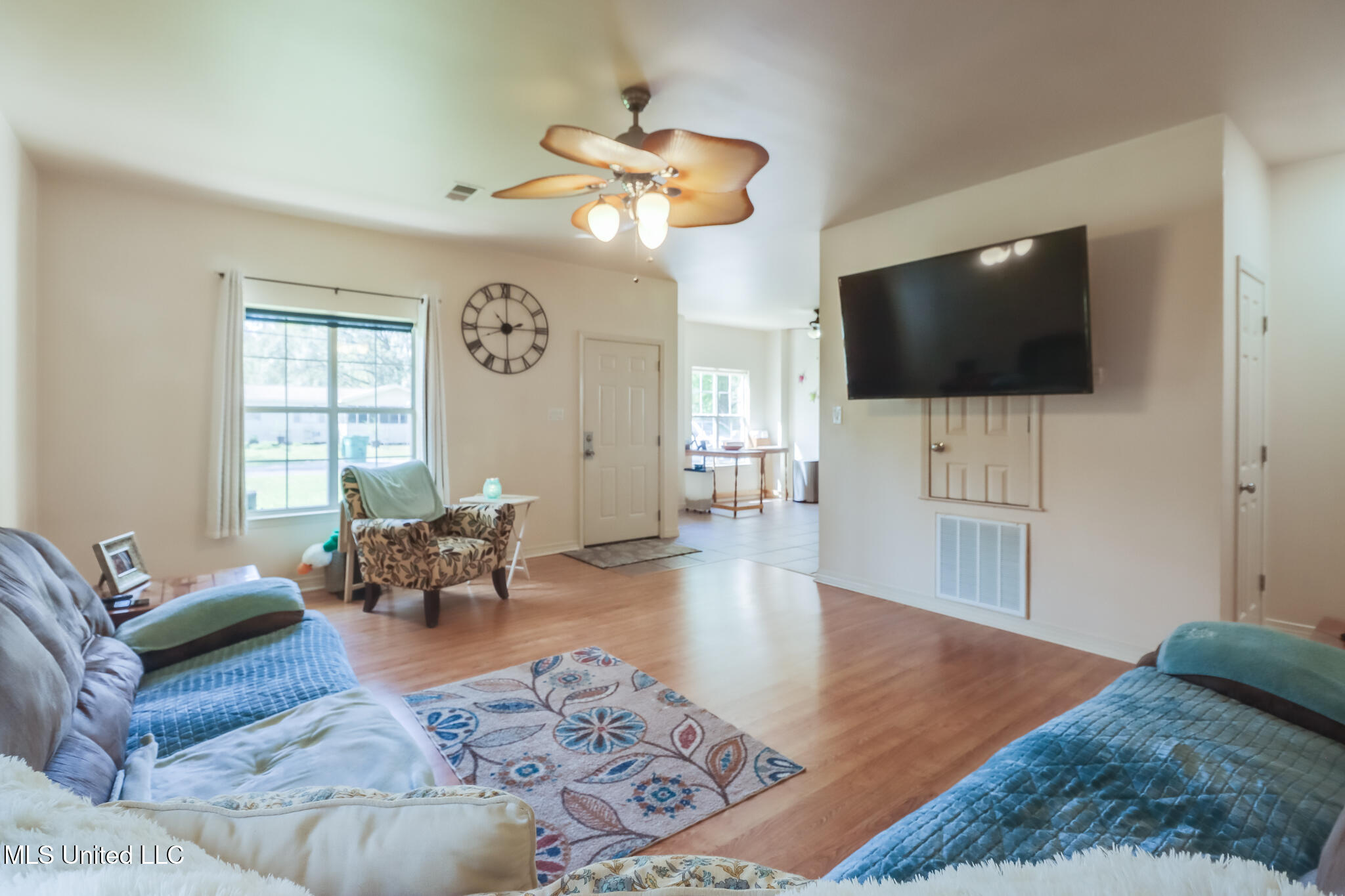 6172 E Madison Street, Bay Saint Louis, Mississippi image 3