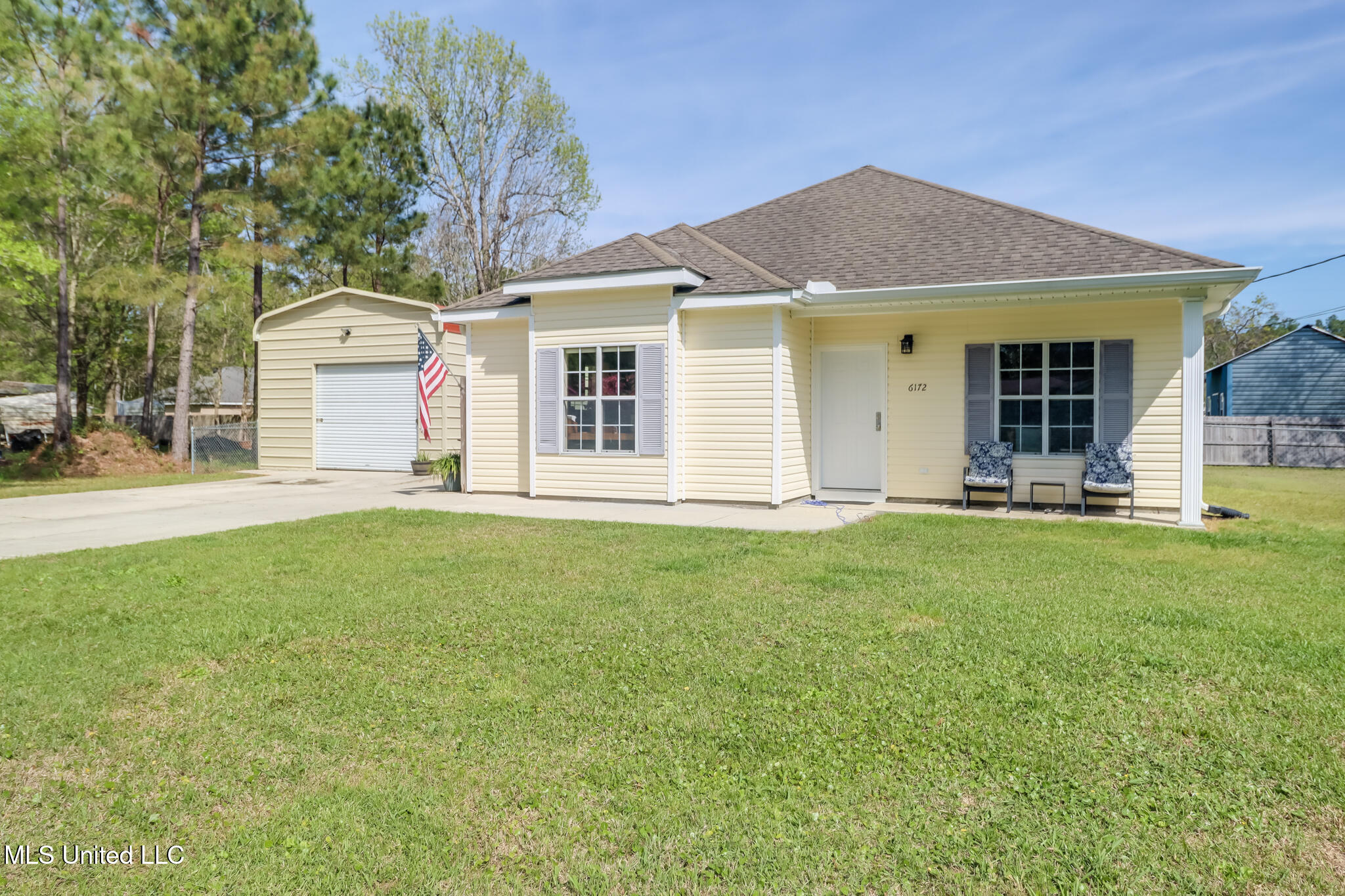 6172 E Madison Street, Bay Saint Louis, Mississippi image 1