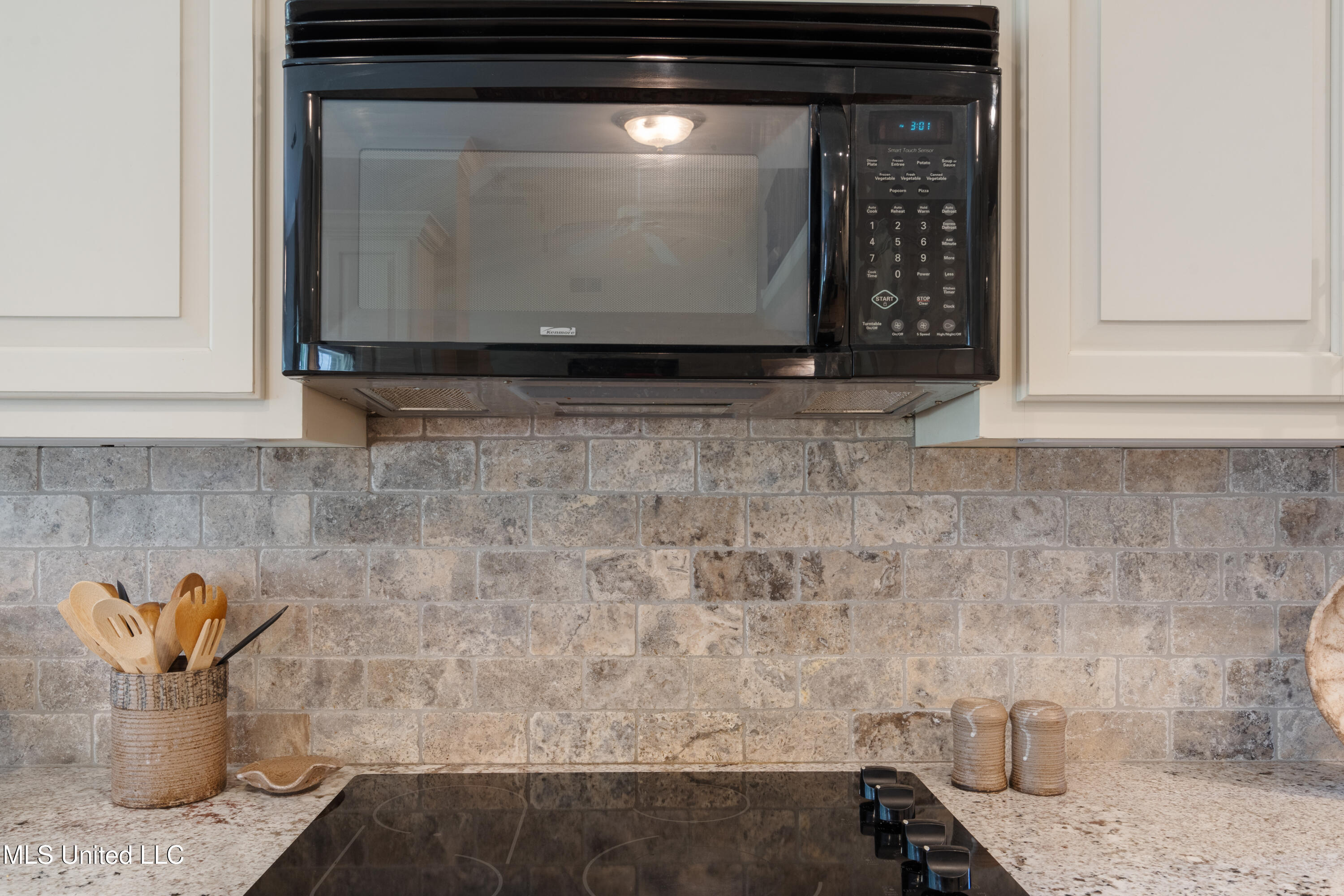 2038 Nottaway Drive, Southaven, Mississippi image 21