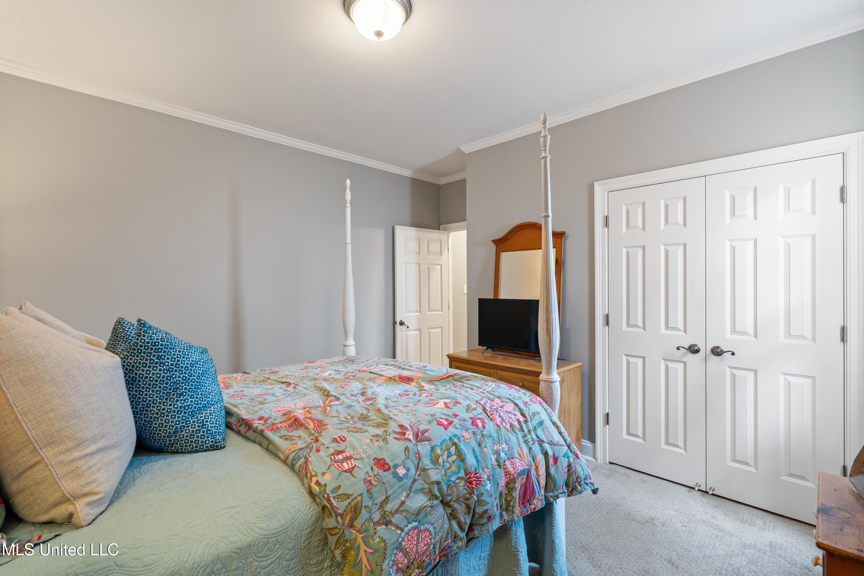 2038 Nottaway Drive, Southaven, Mississippi image 37