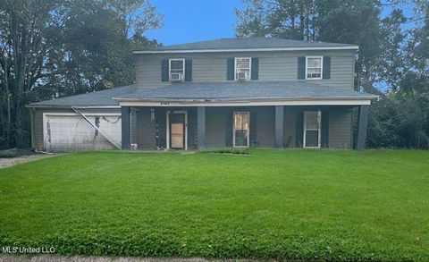 Homes For Sale - 5165 Shirlwood Drive<br/> Jackson, MS 39211