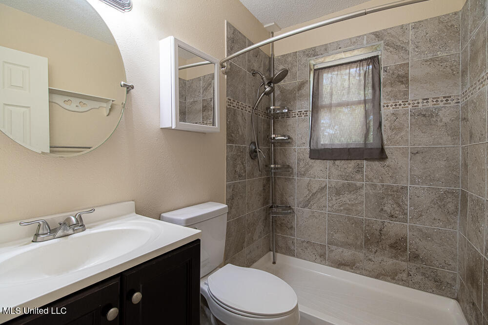 349 Park Circle, Biloxi, Mississippi image 13