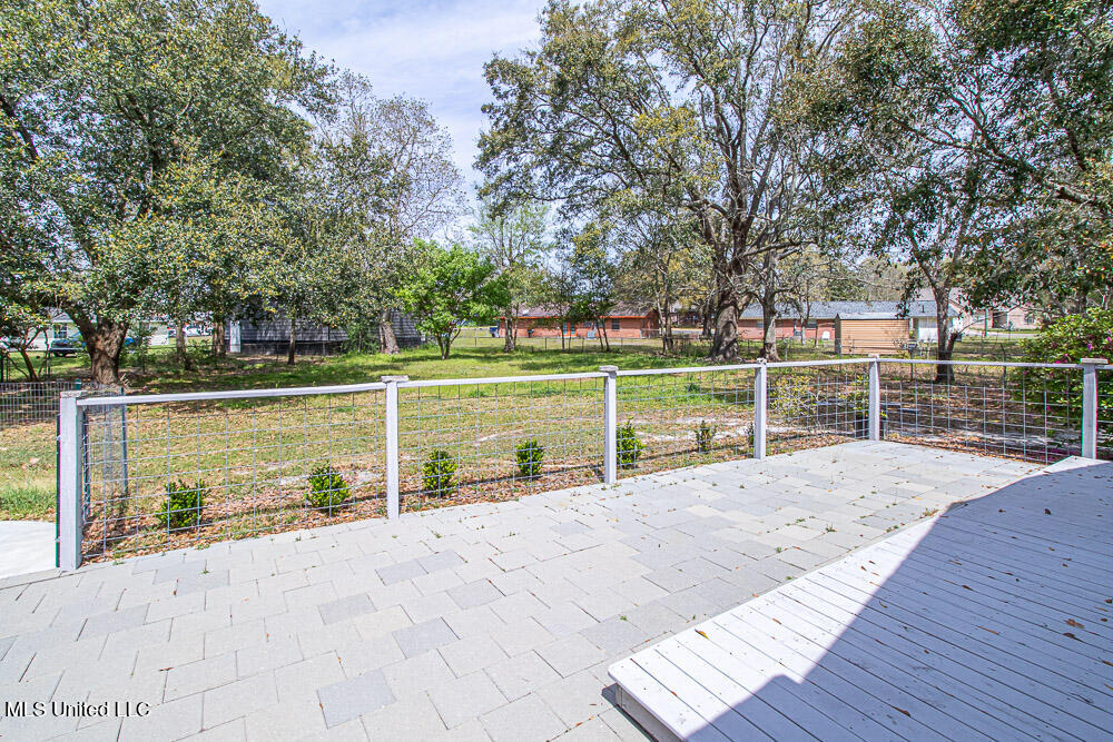 349 Park Circle, Biloxi, Mississippi image 11