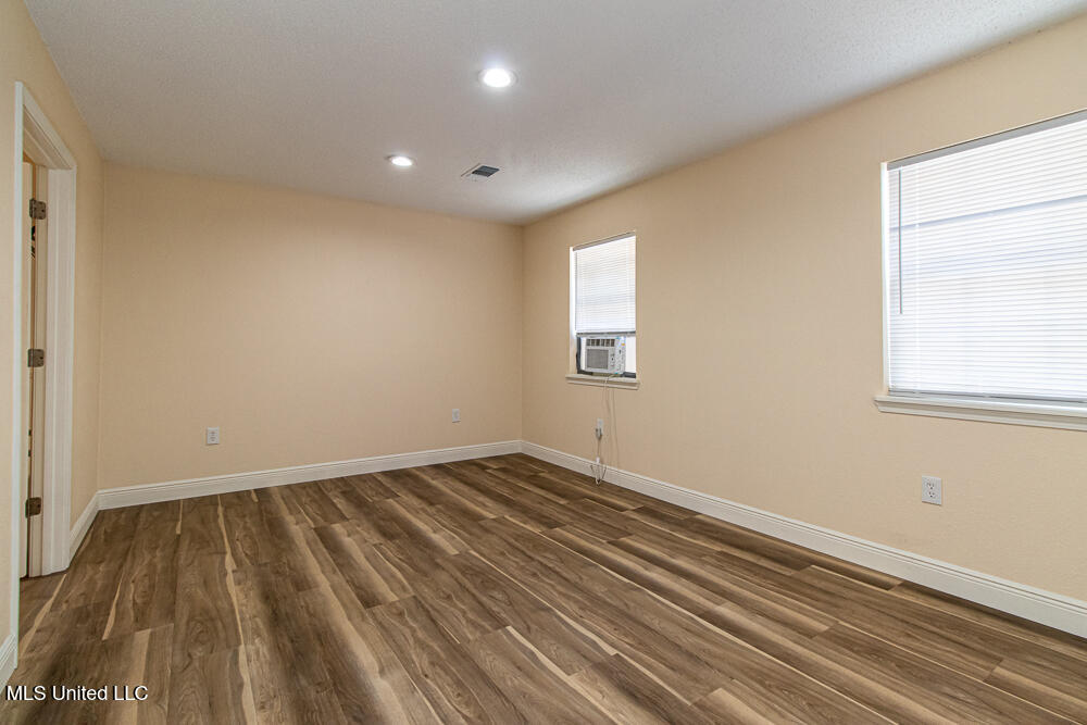 349 Park Circle, Biloxi, Mississippi image 16