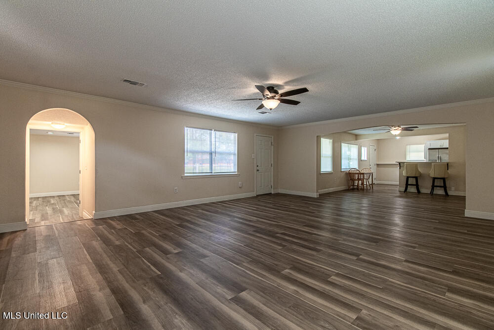 349 Park Circle, Biloxi, Mississippi image 5