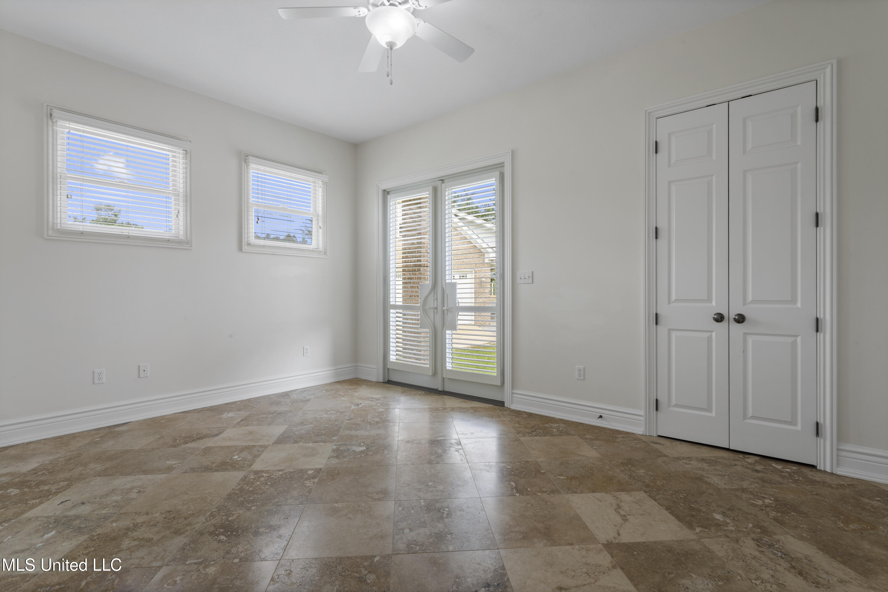 12240 Lake Forest Dr. Dr, Gulfport, Mississippi image 33