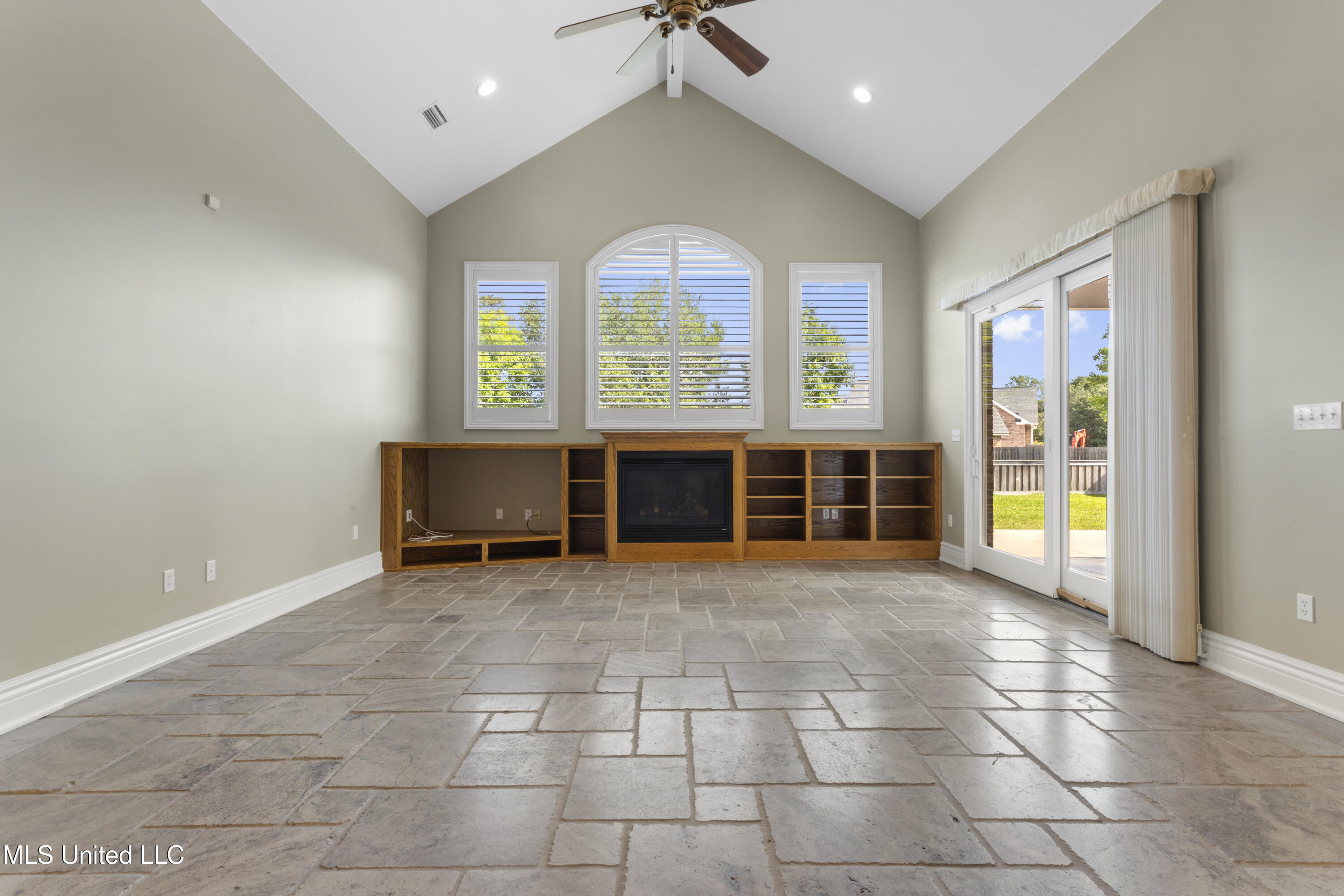 12240 Lake Forest Dr. Dr, Gulfport, Mississippi image 16