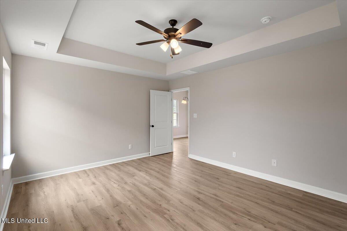 6372 Acorn Way, Walls, Mississippi image 12