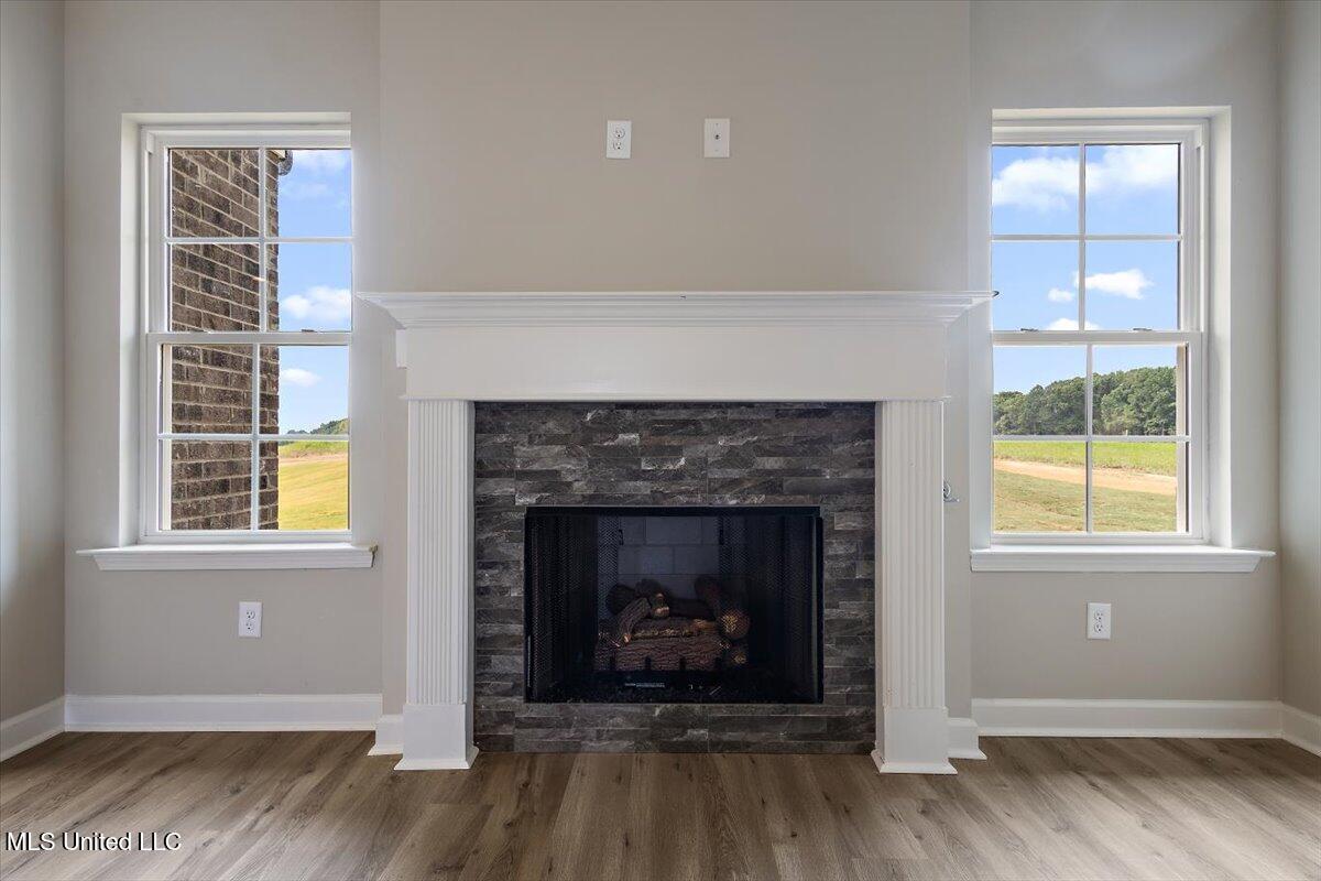 6372 Acorn Way, Walls, Mississippi image 9