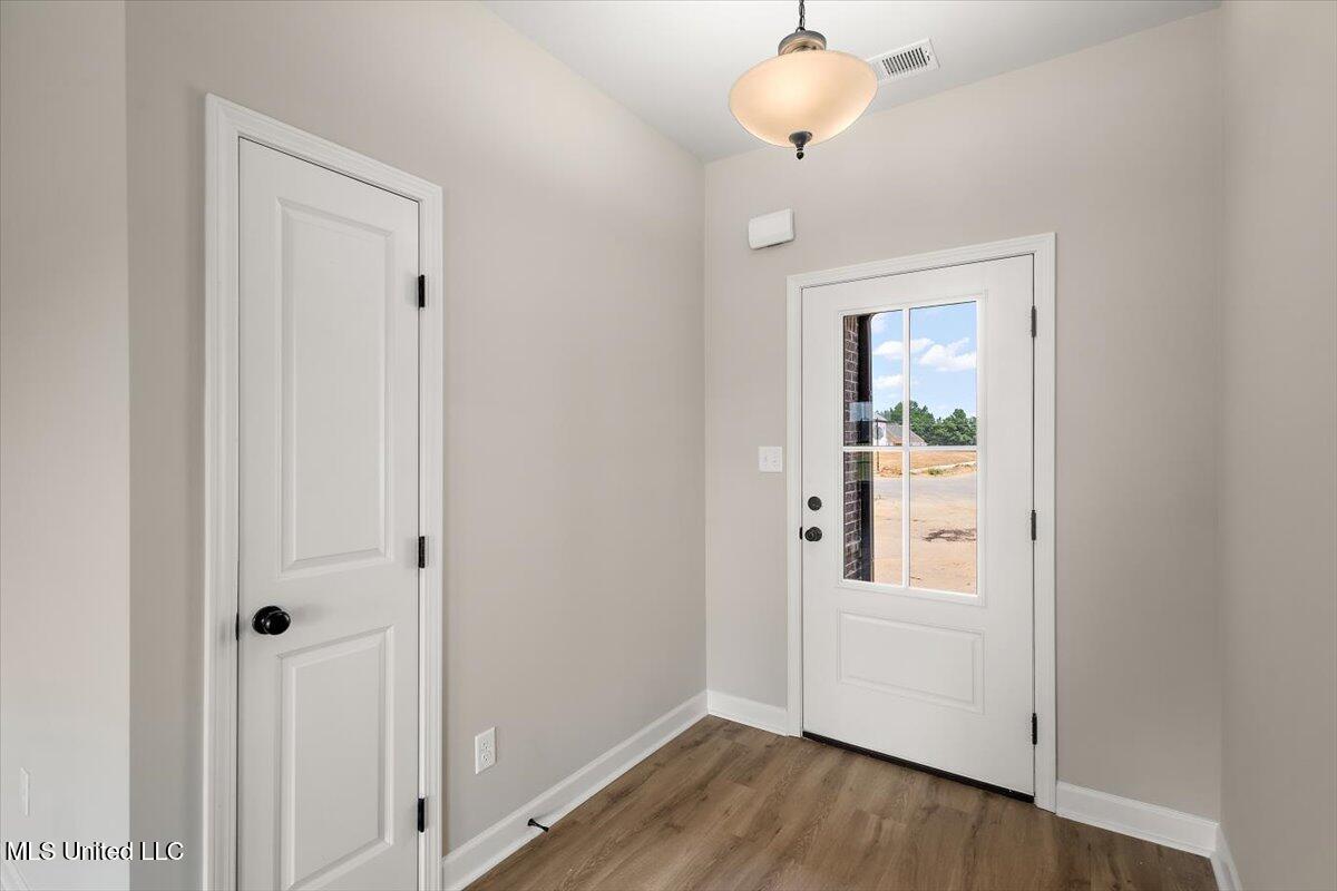 6372 Acorn Way, Walls, Mississippi image 6