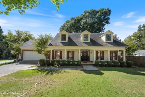 Homes For Sale - 129 Keestone Drive<br/> Senatobia, MS 38668