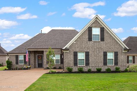 Single Family Residence in Southaven MS 3510 Champion Hills Drive.jpg