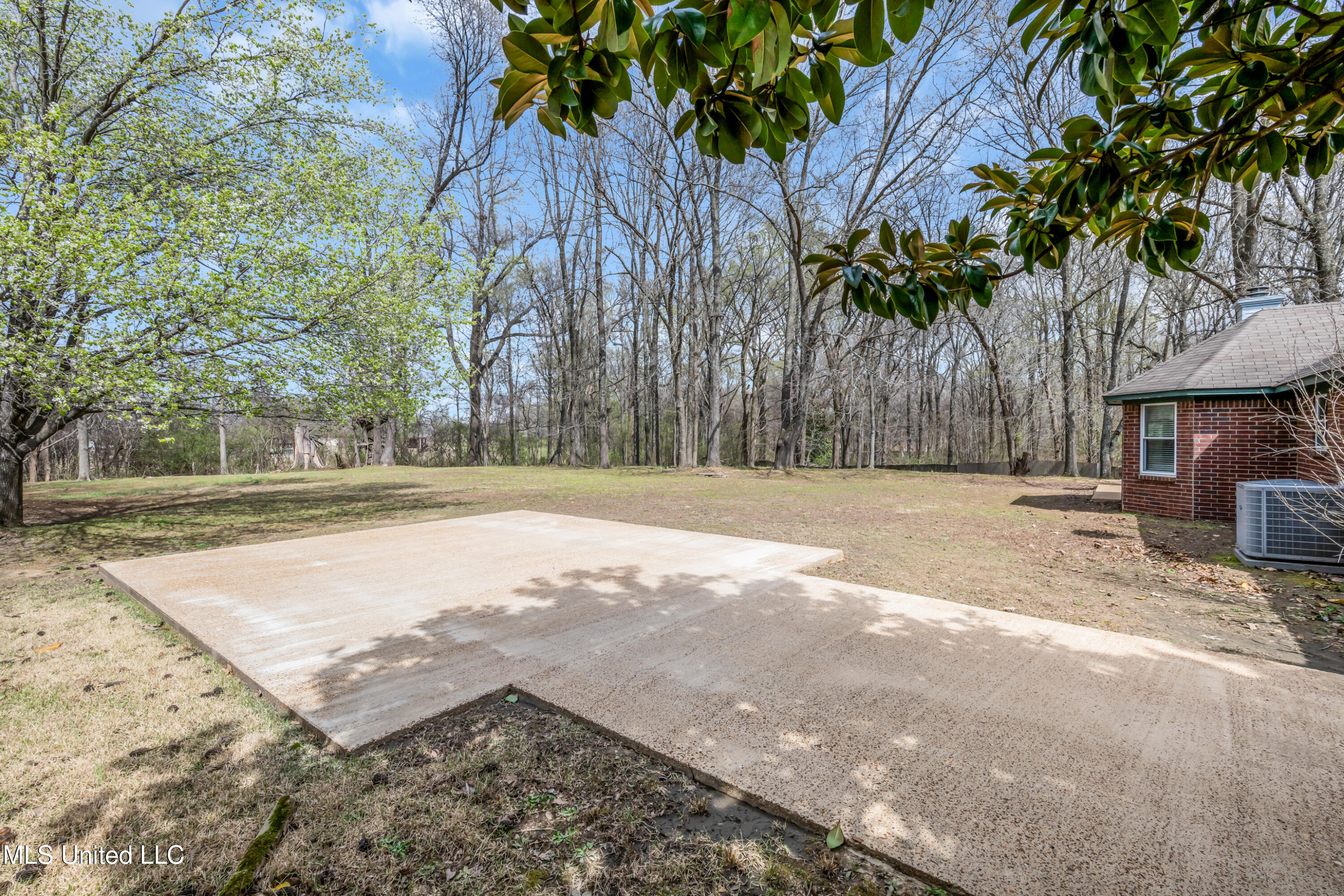 6522 Broken Hickory Cove, Walls, Mississippi image 31