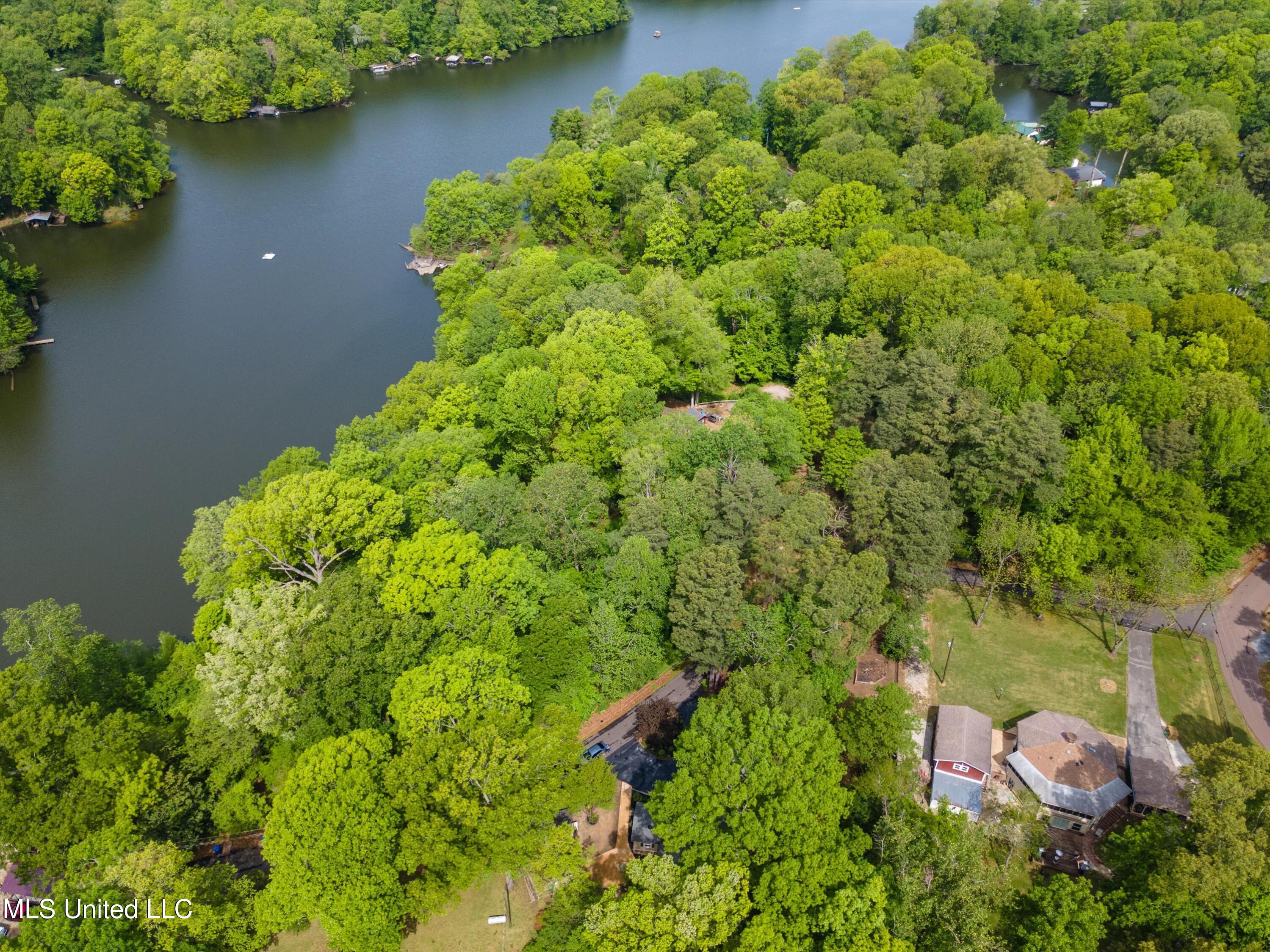 2830 Elm Drive, Hernando, Mississippi image 36