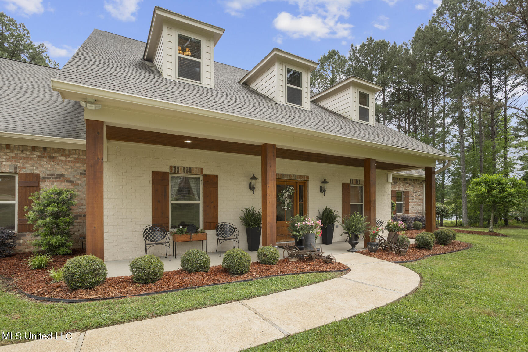 130 Pine Lake Cove, Flora, Mississippi image 2
