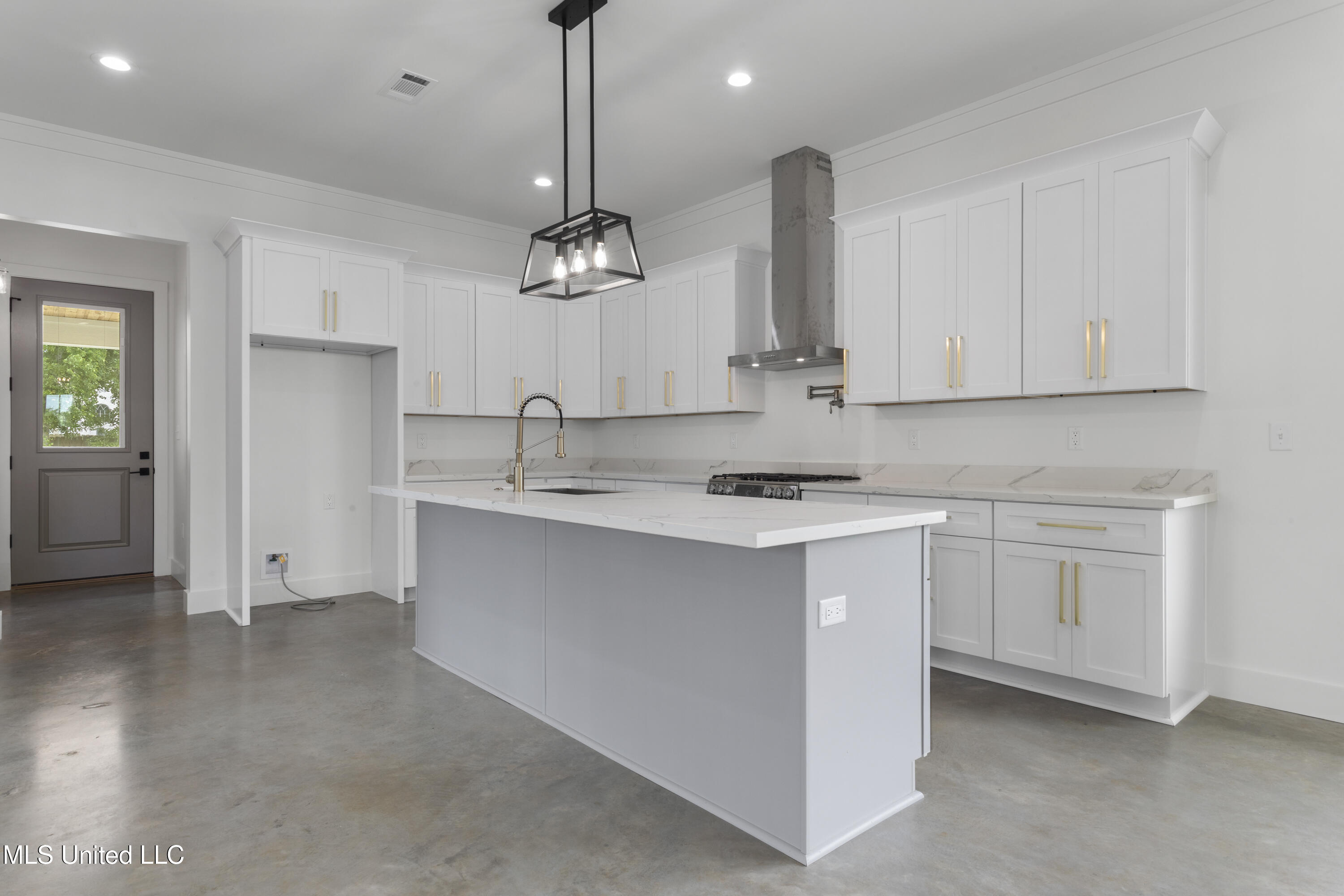217 White Harbor Road, Long Beach, Mississippi image 18