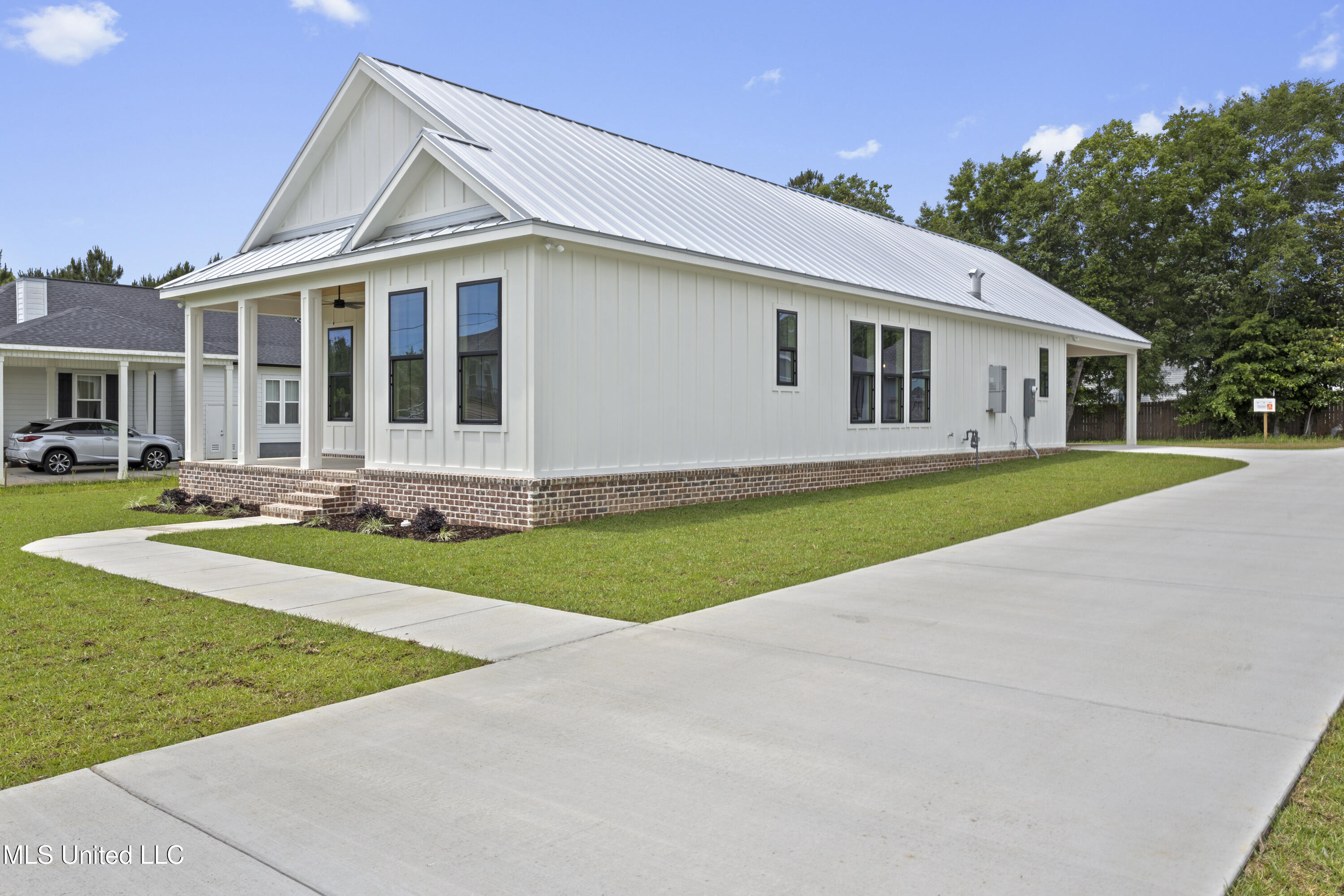 217 White Harbor Road, Long Beach, Mississippi image 6