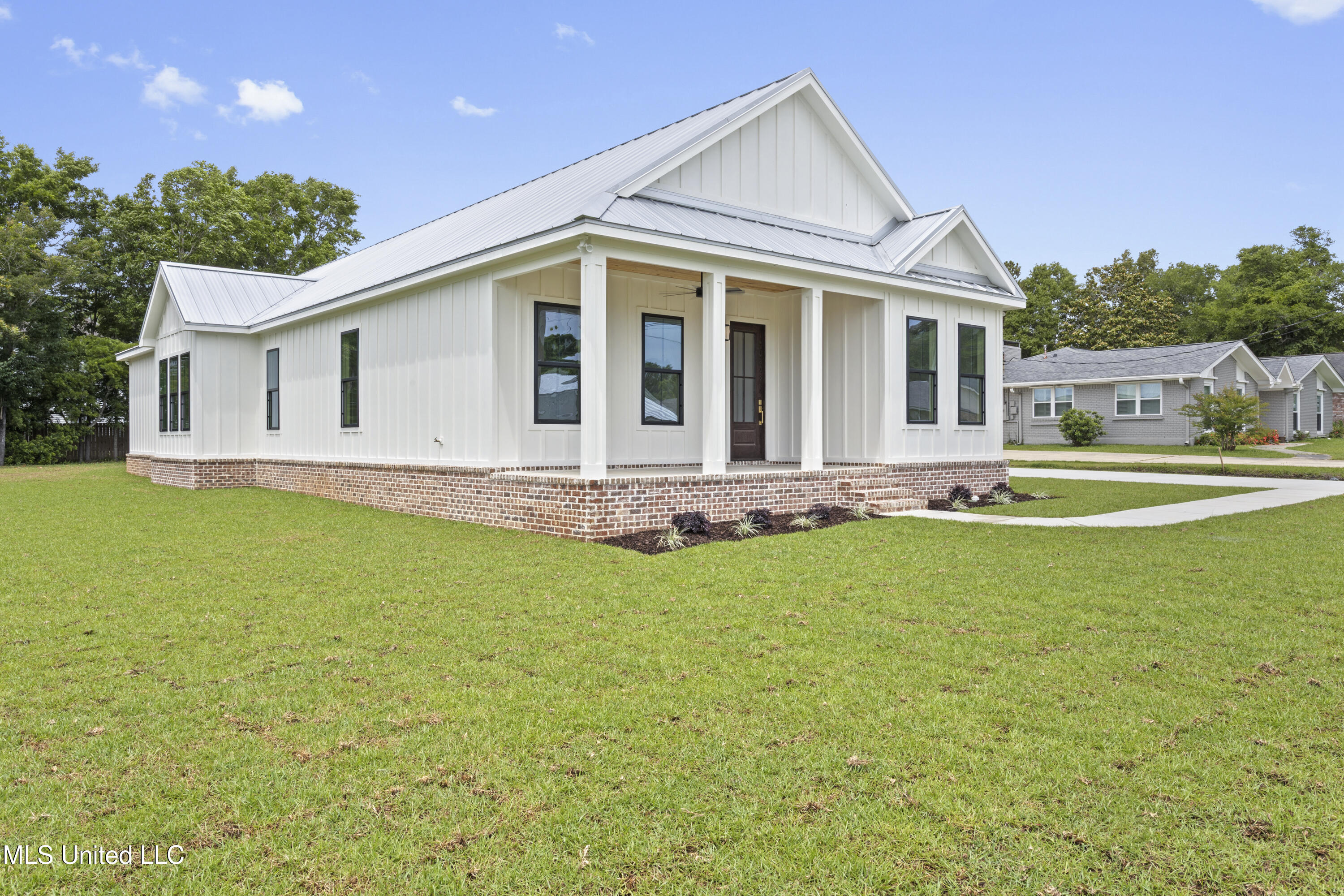 217 White Harbor Road, Long Beach, Mississippi image 2