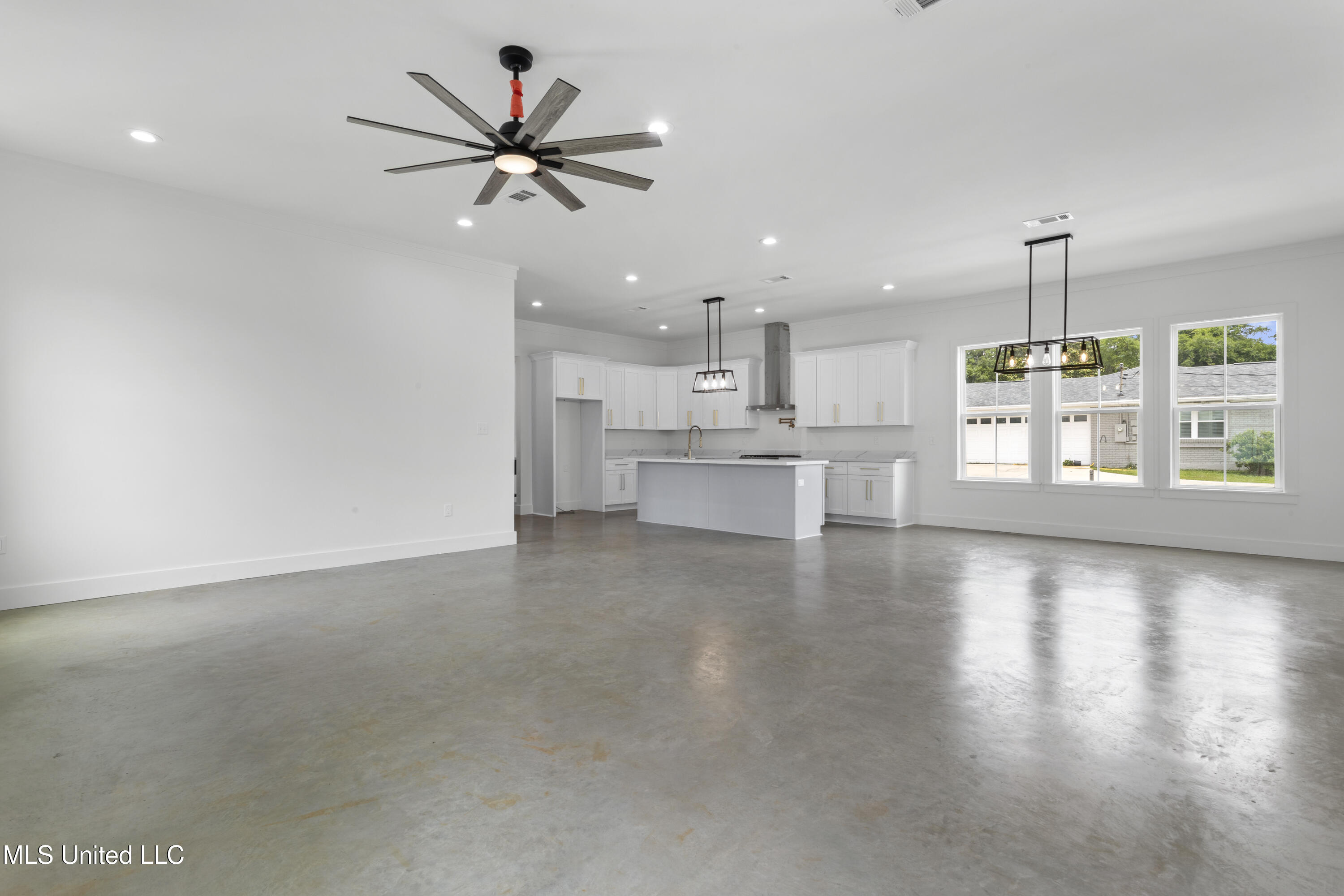217 White Harbor Road, Long Beach, Mississippi image 12