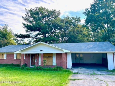 Homes For Sale - 3010 Suncrest Drive<br/> Jackson, MS 39212