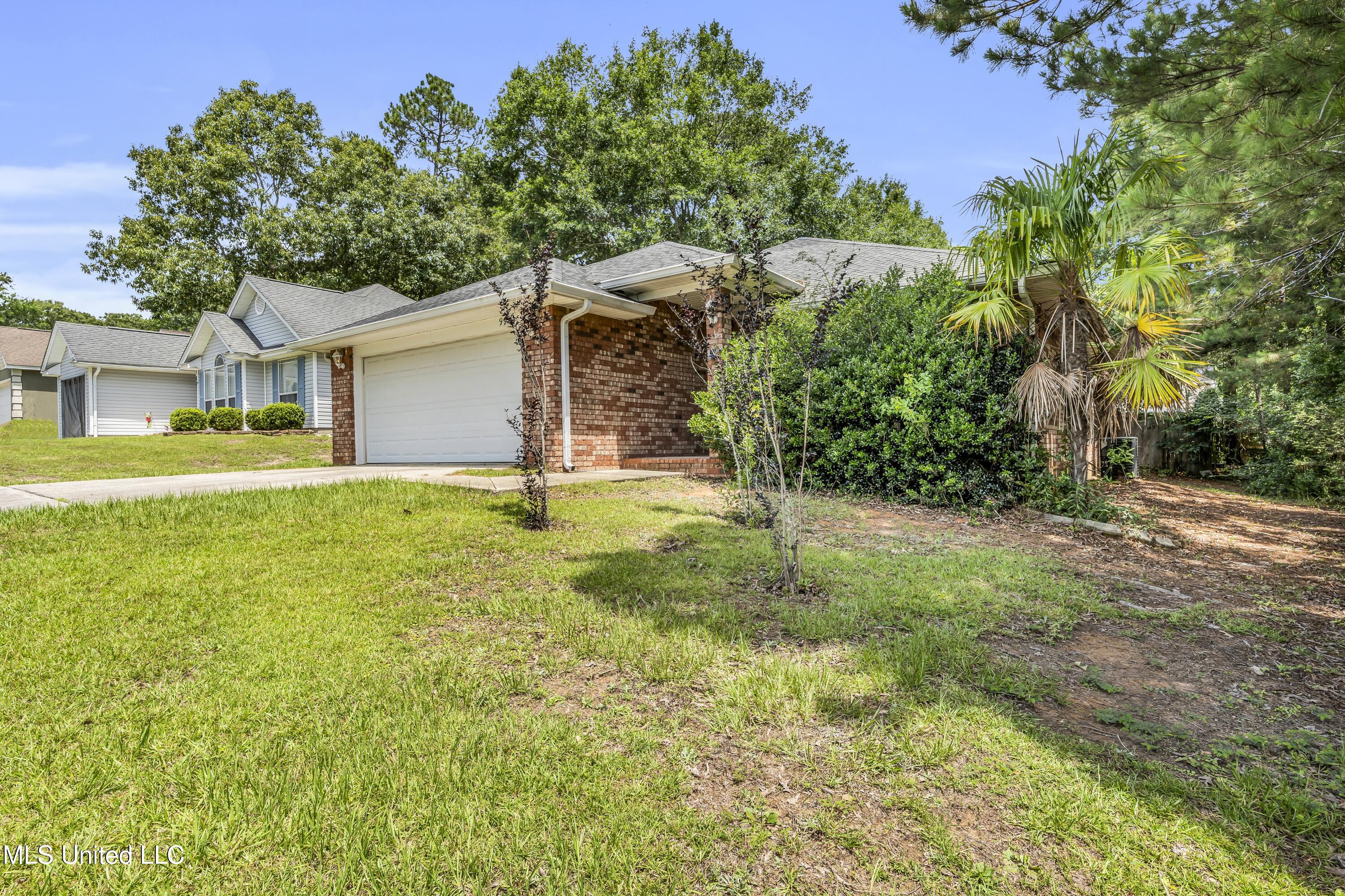 9941 Hamakua Street, Diamondhead, Mississippi image 2