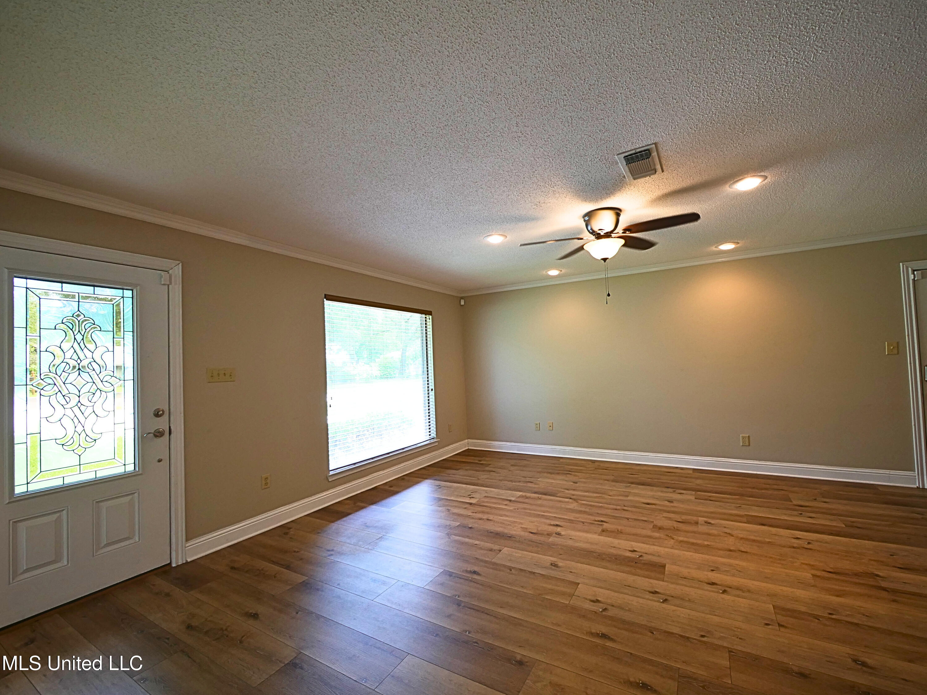 4 Live Oak Court, Diamondhead, Mississippi image 4