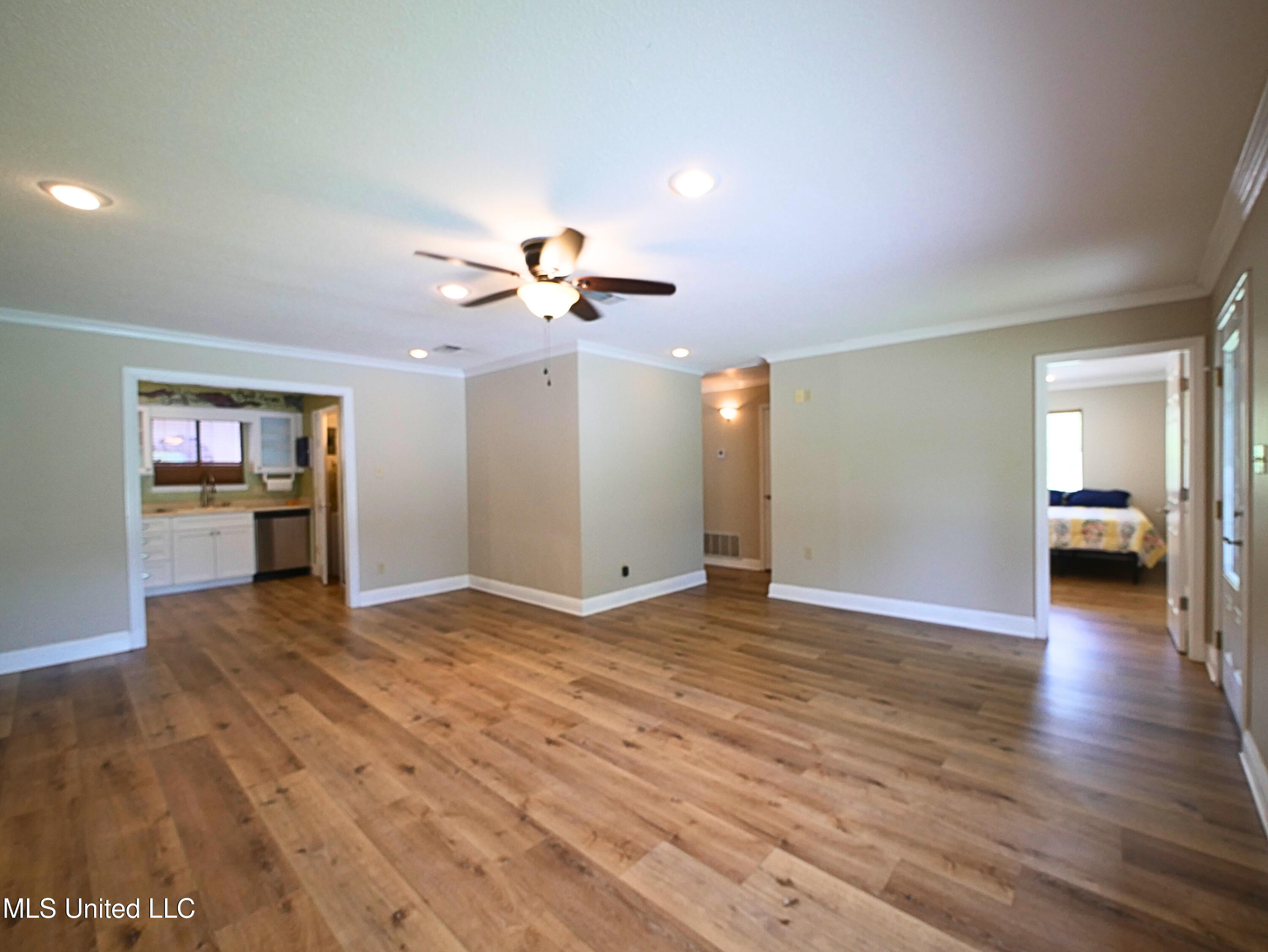 4 Live Oak Court, Diamondhead, Mississippi image 6