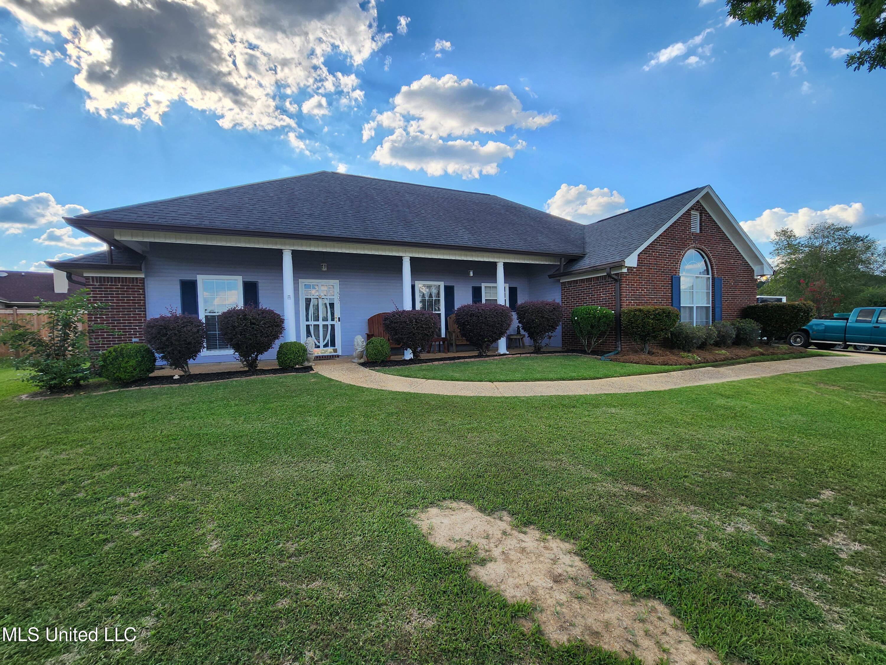 507 Clear Creek Cove, Byram, Mississippi image 8