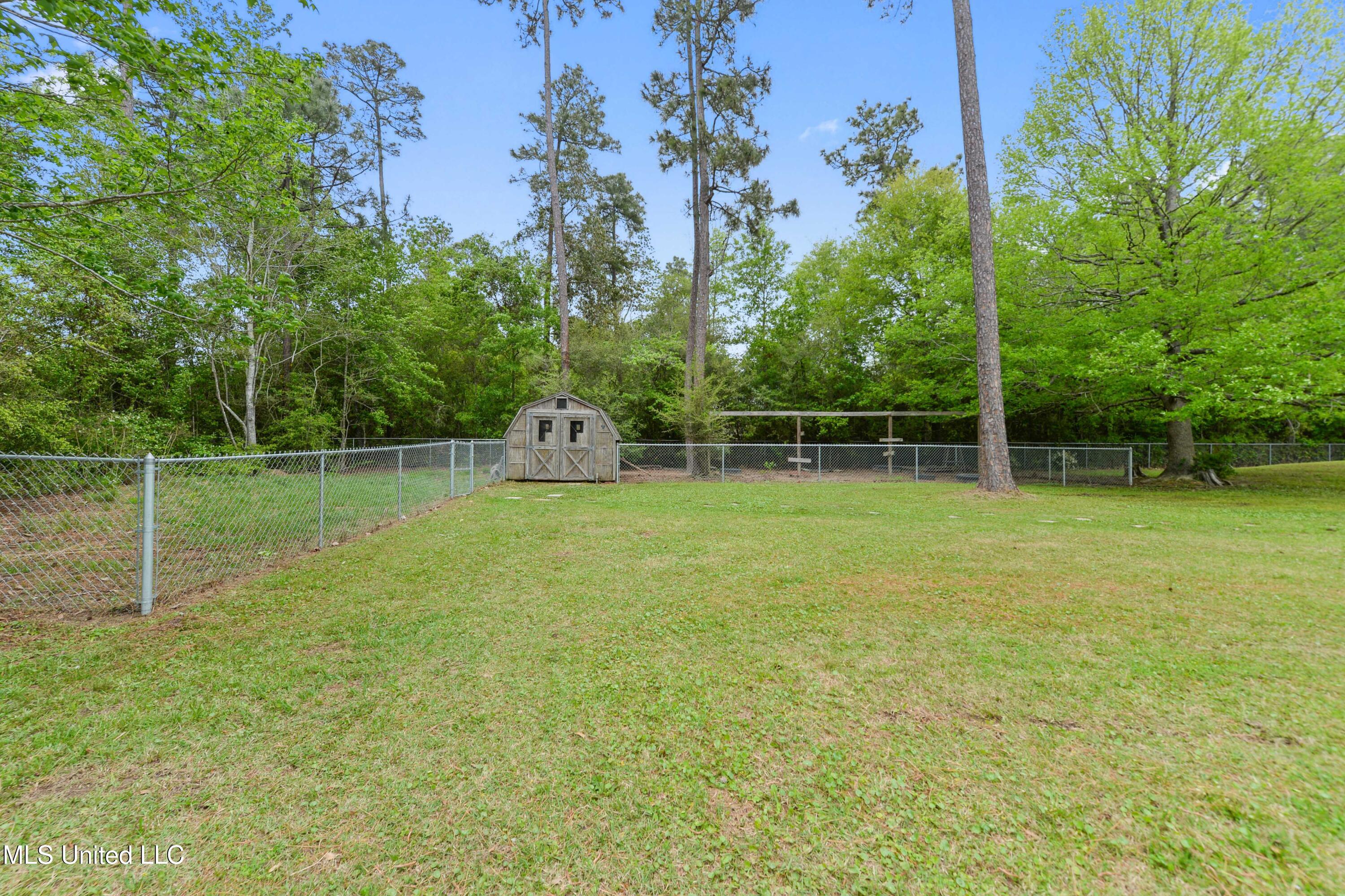 18437 Robinson Road, Gulfport, Mississippi image 48